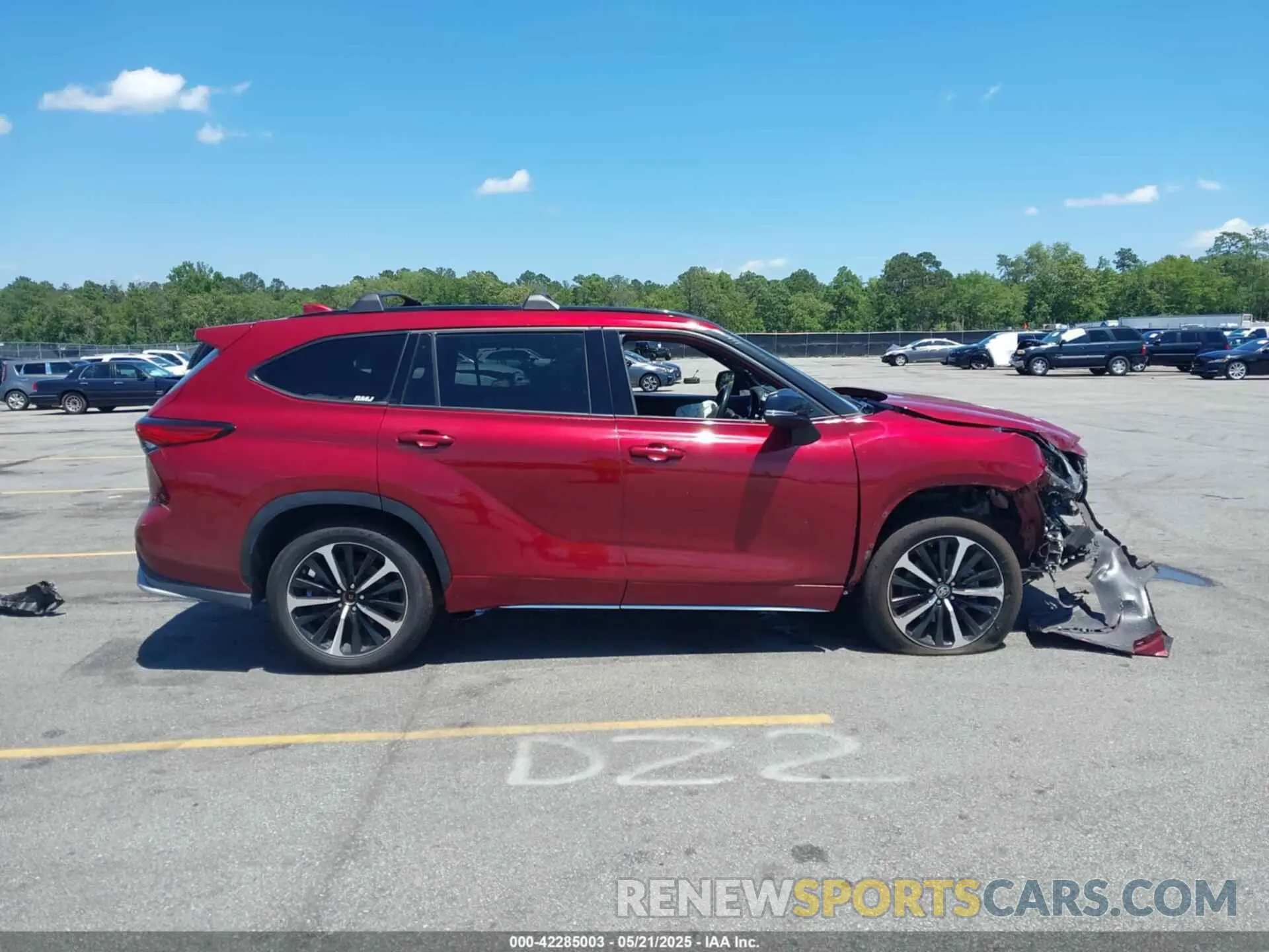 14 Photograph of a damaged car 5TDJZRBH0MS129571 TOYOTA HIGHLANDER 2021