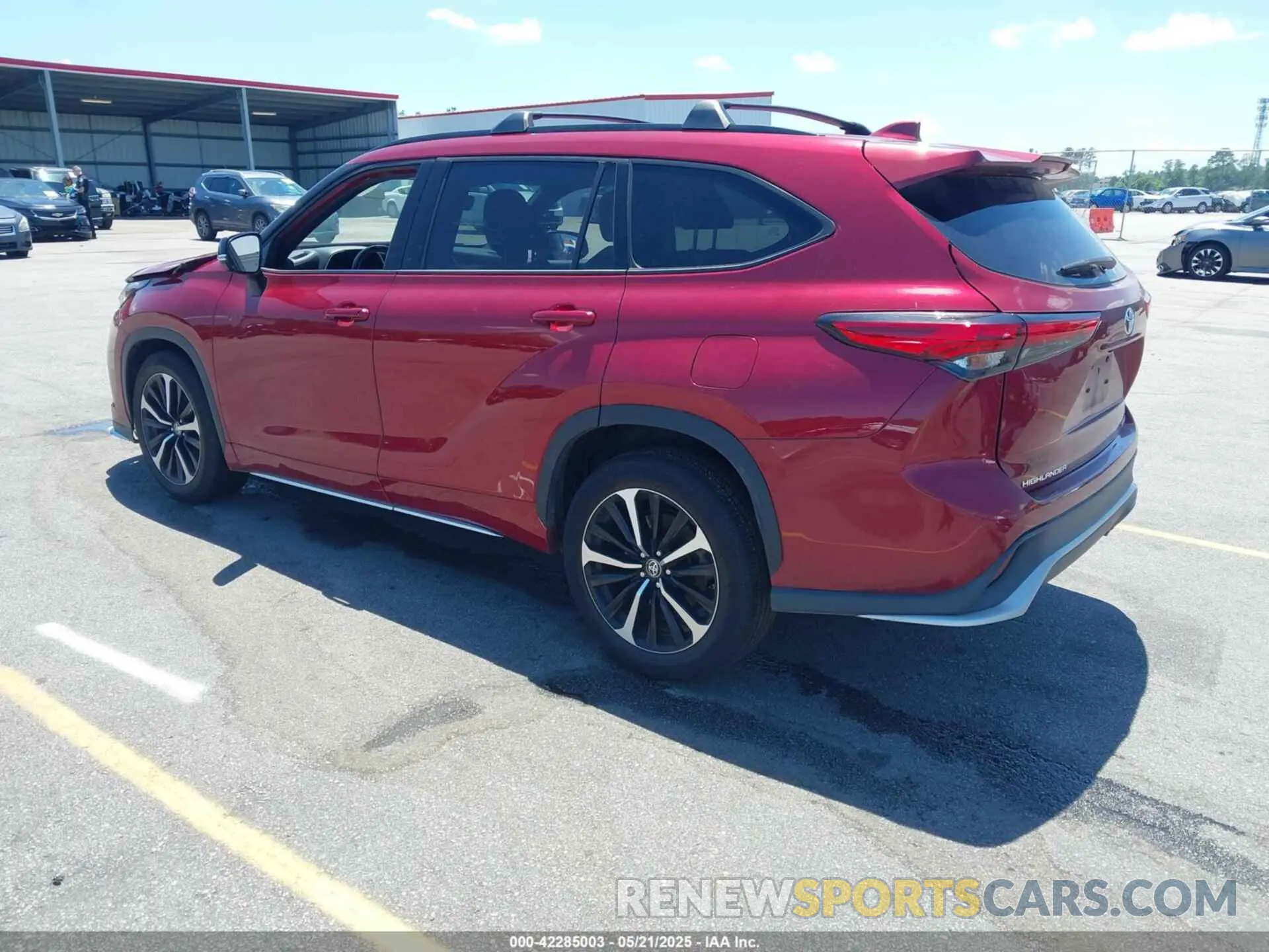 3 Photograph of a damaged car 5TDJZRBH0MS129571 TOYOTA HIGHLANDER 2021