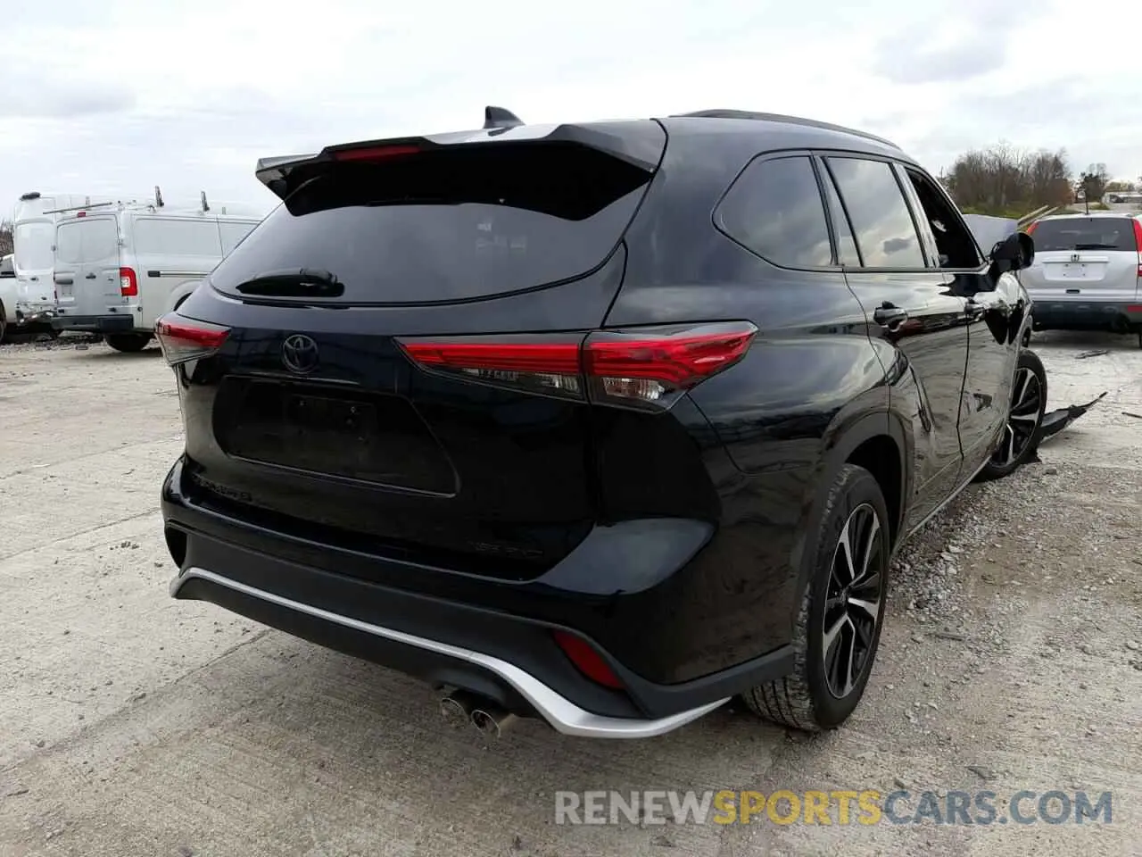 4 Photograph of a damaged car 5TDJZRBH1MS057652 TOYOTA HIGHLANDER 2021