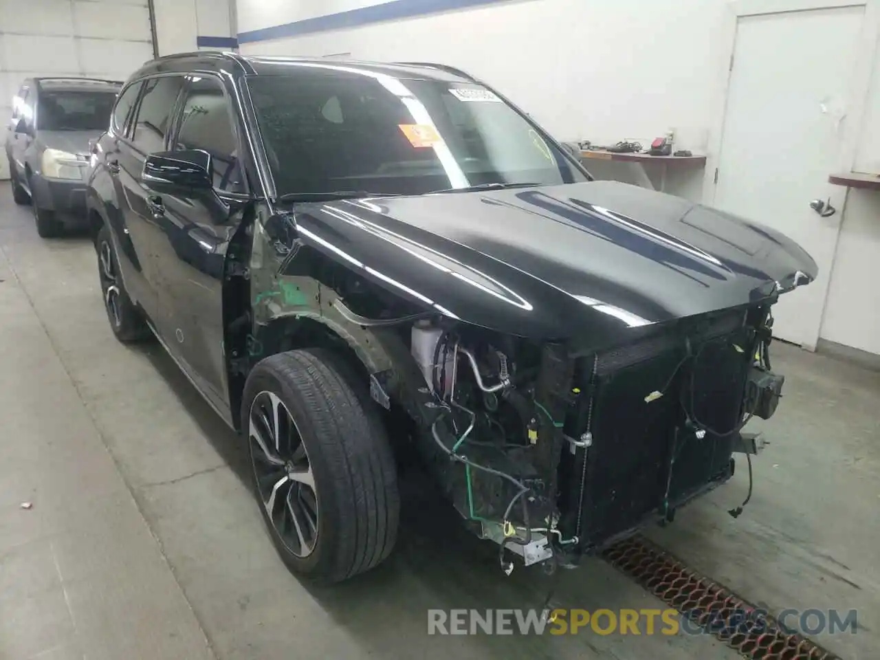 1 Photograph of a damaged car 5TDJZRBH1MS058915 TOYOTA HIGHLANDER 2021