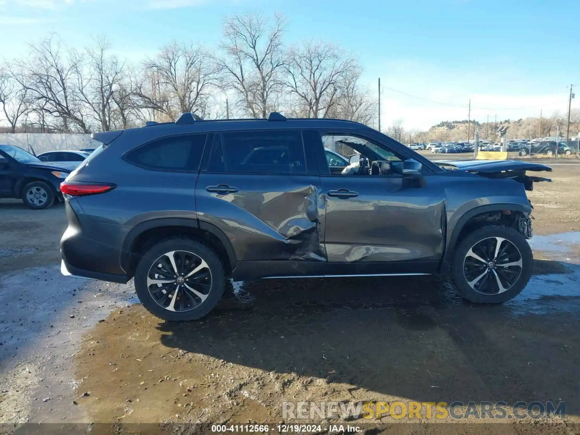 14 Photograph of a damaged car 5TDJZRBH1MS090893 TOYOTA HIGHLANDER 2021