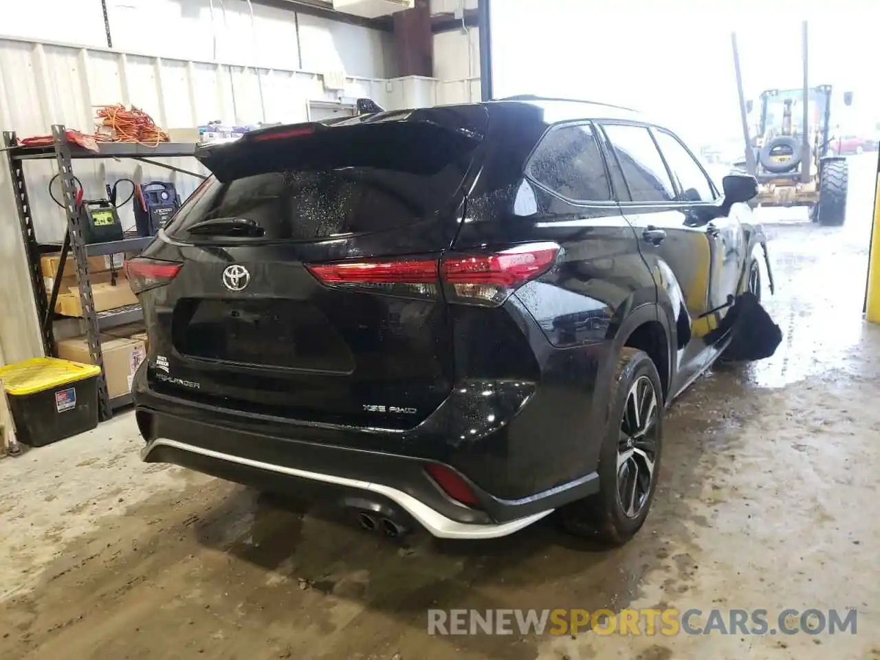 4 Photograph of a damaged car 5TDJZRBH3MS059208 TOYOTA HIGHLANDER 2021