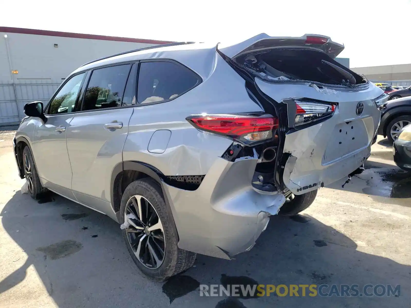 3 Photograph of a damaged car 5TDJZRBH3MS152472 TOYOTA HIGHLANDER 2021