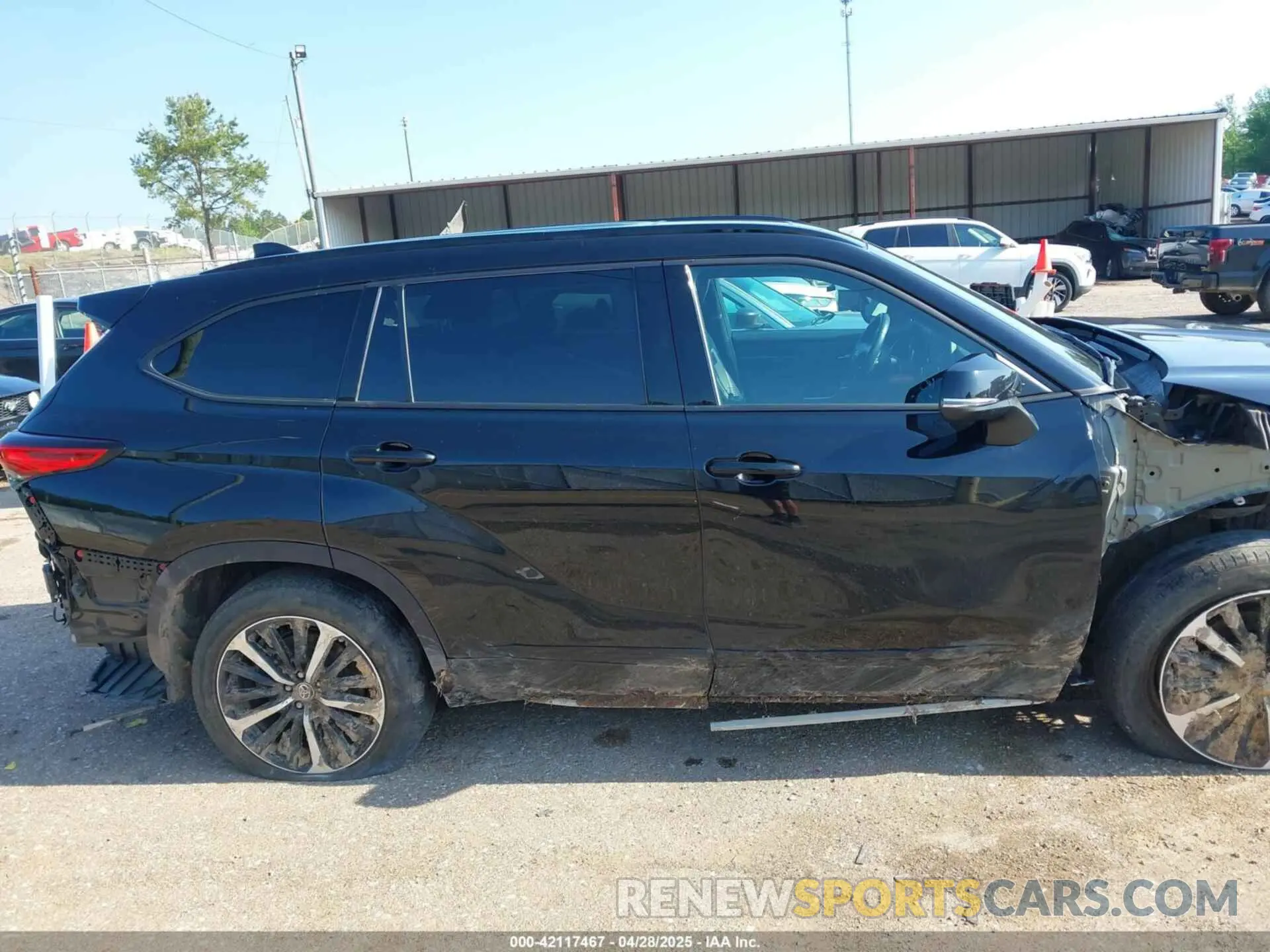 14 Photograph of a damaged car 5TDJZRBH4MS070542 TOYOTA HIGHLANDER 2021