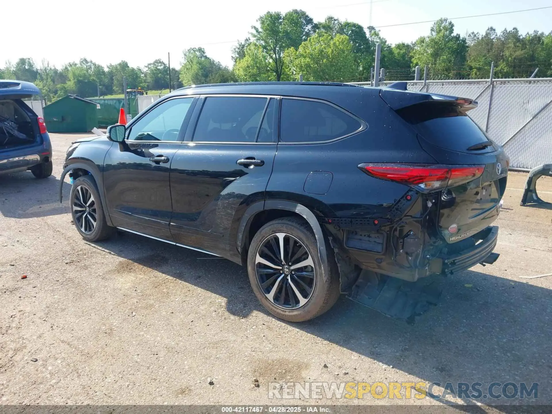 3 Photograph of a damaged car 5TDJZRBH4MS070542 TOYOTA HIGHLANDER 2021