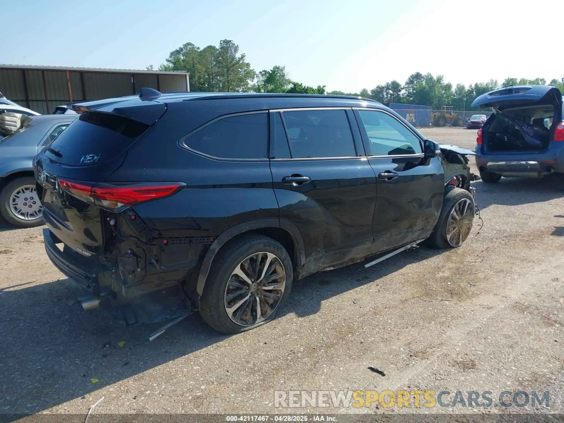 4 Photograph of a damaged car 5TDJZRBH4MS070542 TOYOTA HIGHLANDER 2021