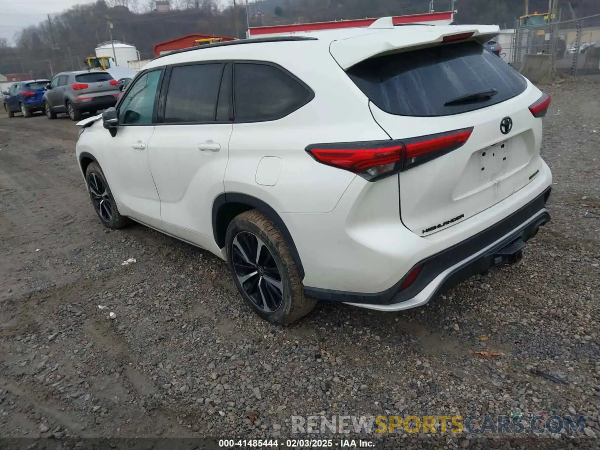 3 Photograph of a damaged car 5TDJZRBH5MS096762 TOYOTA HIGHLANDER 2021