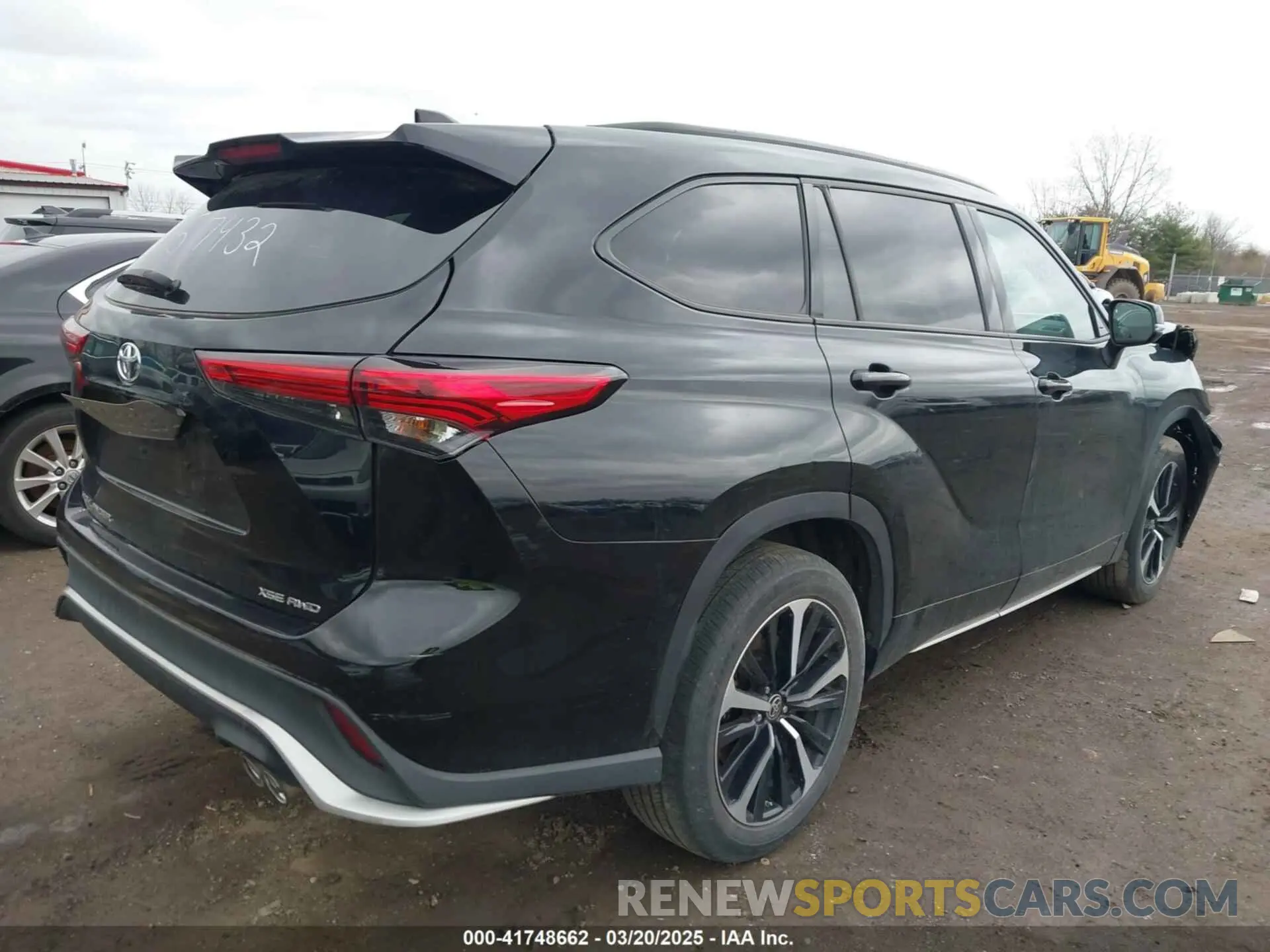 4 Photograph of a damaged car 5TDJZRBH5MS157432 TOYOTA HIGHLANDER 2021