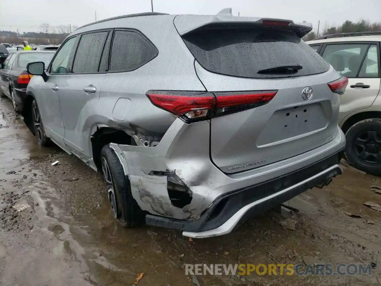 3 Photograph of a damaged car 5TDJZRBH6MS080747 TOYOTA HIGHLANDER 2021