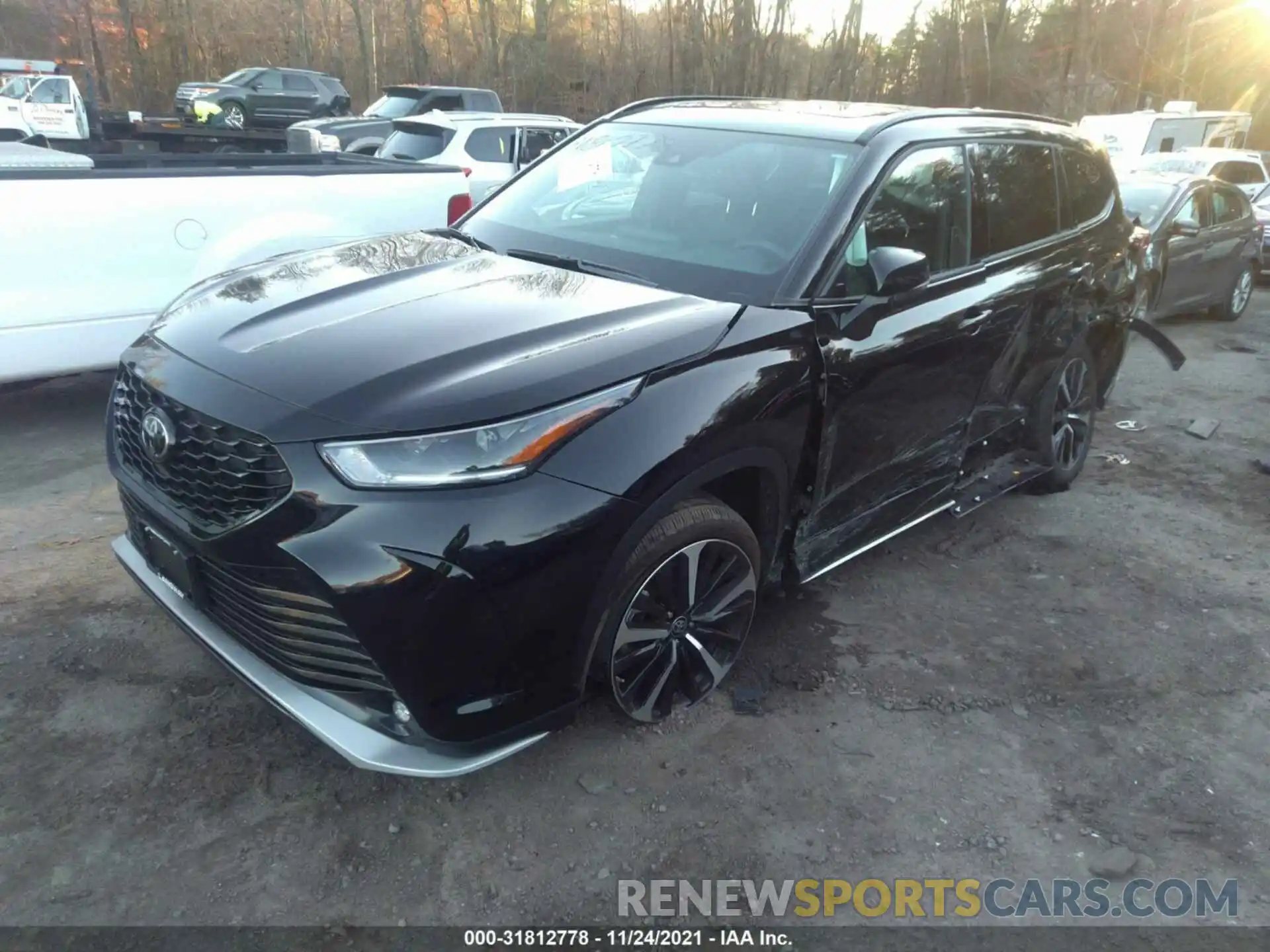 2 Photograph of a damaged car 5TDJZRBH9MS142447 TOYOTA HIGHLANDER 2021