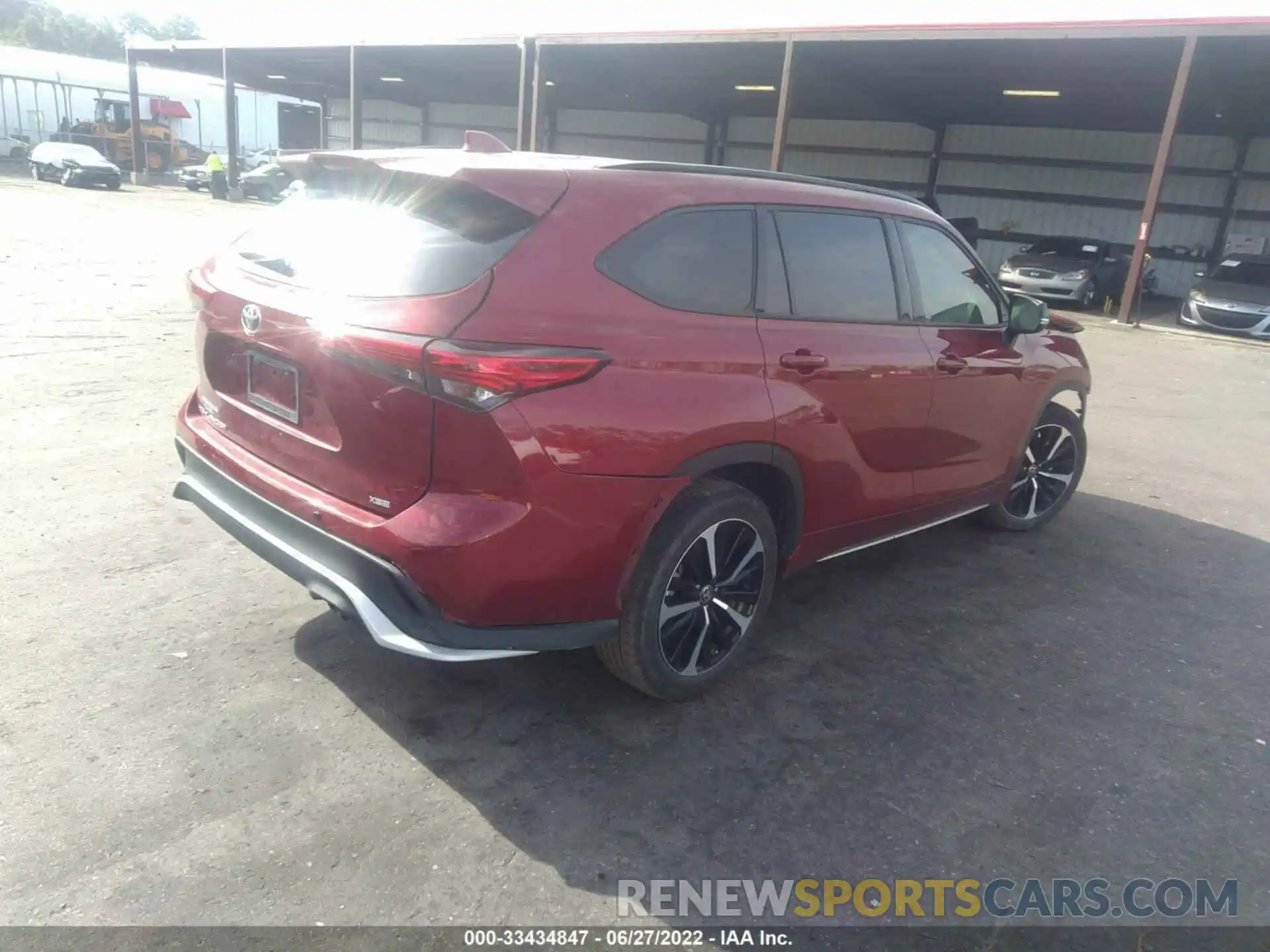 4 Photograph of a damaged car 5TDLZRAH7MS054278 TOYOTA HIGHLANDER 2021