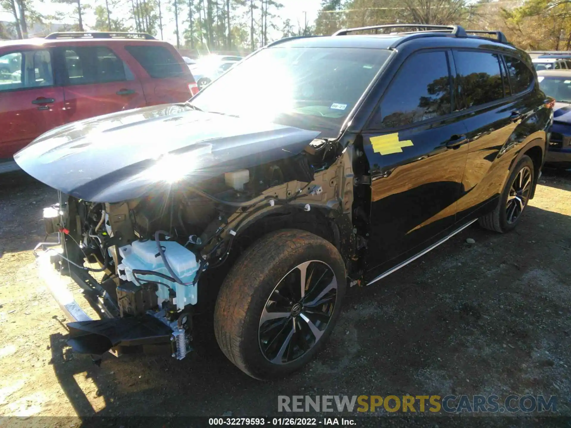 2 Photograph of a damaged car 5TDLZRAH9MS082177 TOYOTA HIGHLANDER 2021