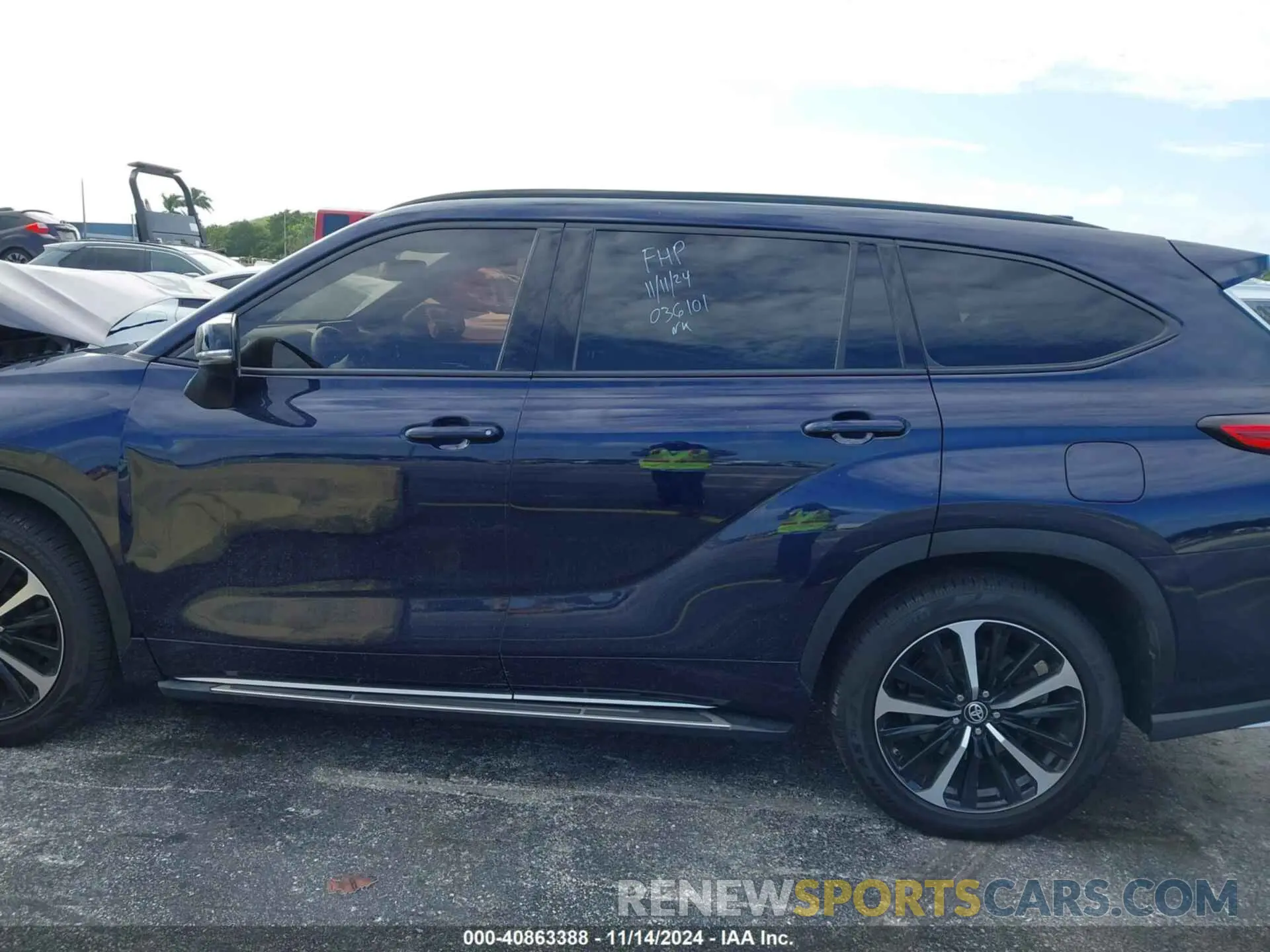 14 Photograph of a damaged car 5TDLZRAHXMS036101 TOYOTA HIGHLANDER 2021