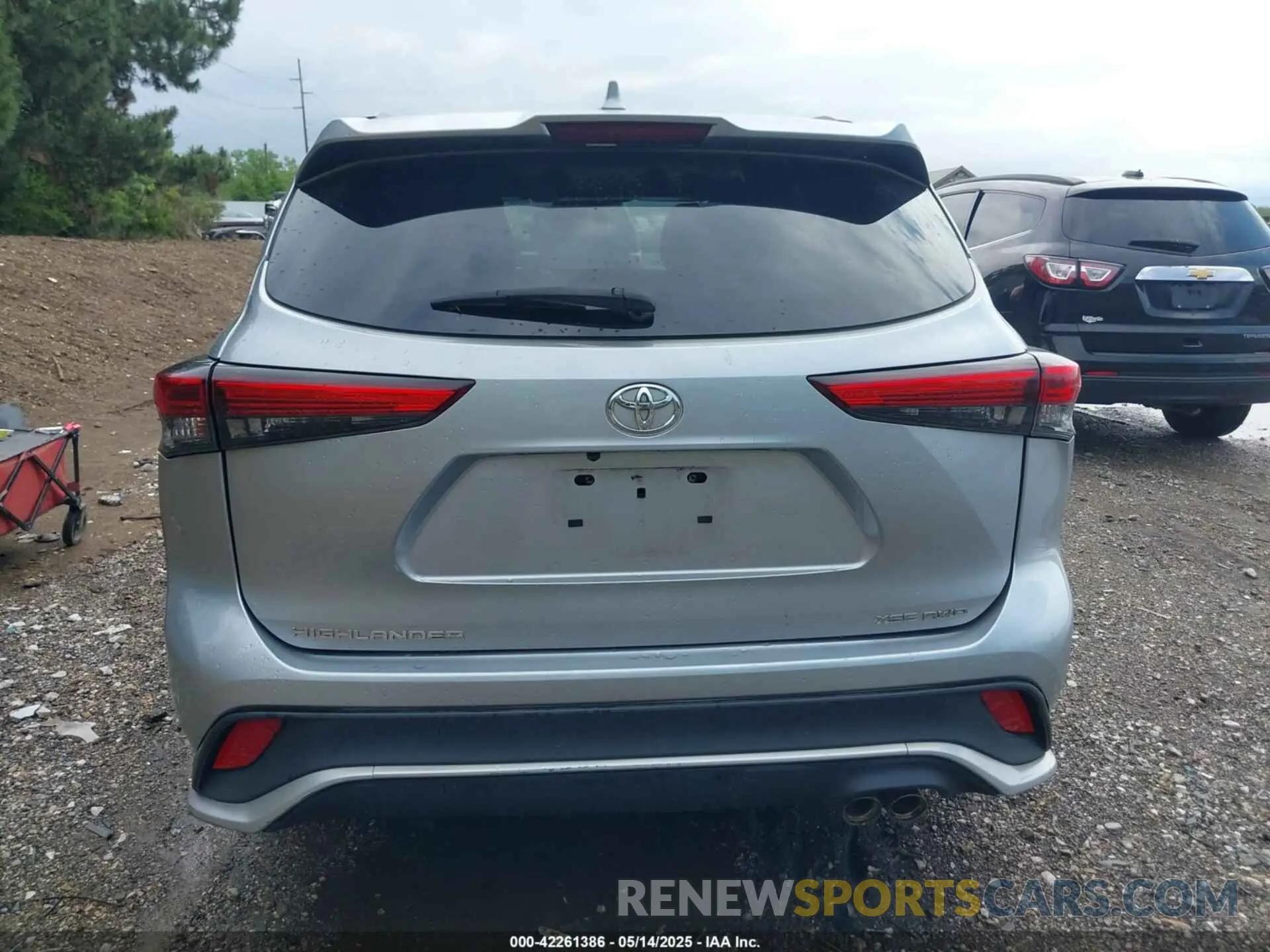 15 Photograph of a damaged car 5TDLZRBH0MS060597 TOYOTA HIGHLANDER 2021