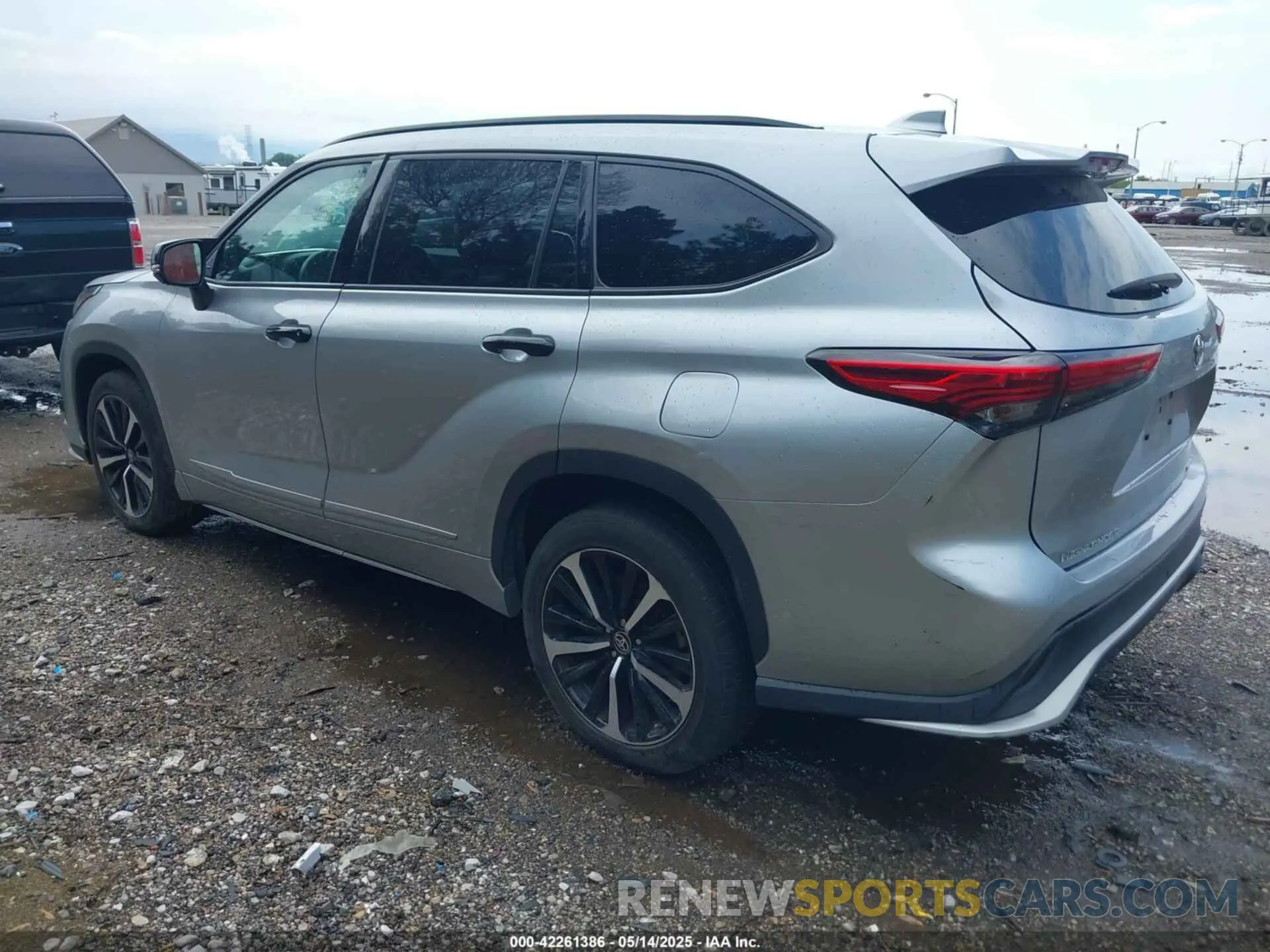 3 Photograph of a damaged car 5TDLZRBH0MS060597 TOYOTA HIGHLANDER 2021