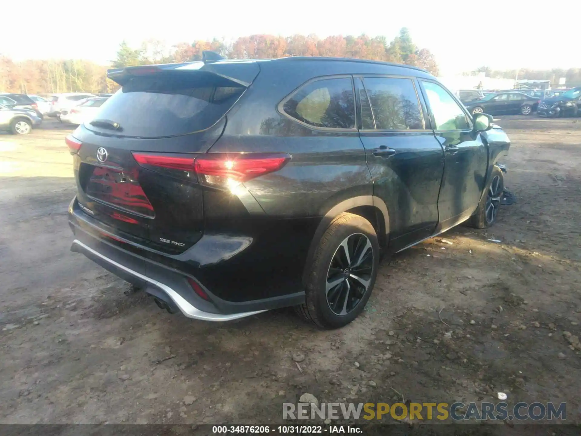 4 Photograph of a damaged car 5TDLZRBH0MS069106 TOYOTA HIGHLANDER 2021