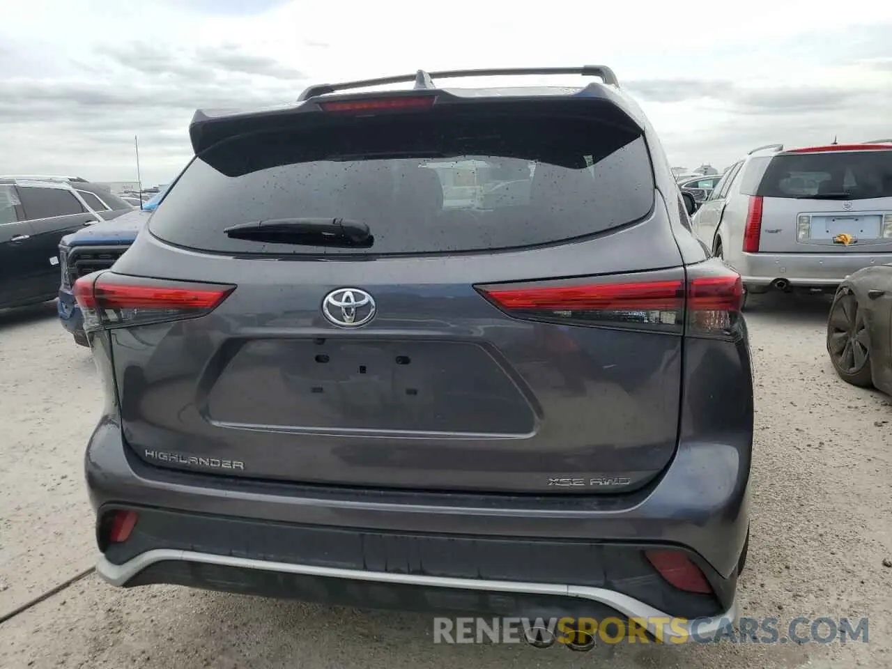 6 Photograph of a damaged car 5TDLZRBH1MS087226 TOYOTA HIGHLANDER 2021