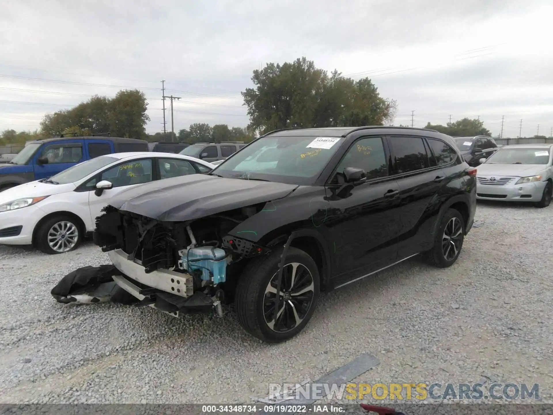 2 Photograph of a damaged car 5TDLZRBH4MS100521 TOYOTA HIGHLANDER 2021