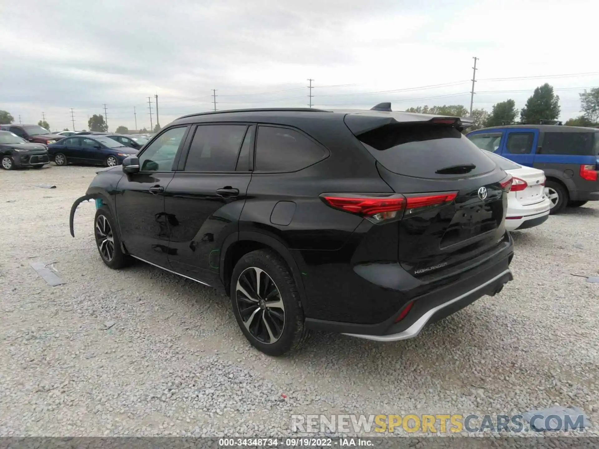 3 Photograph of a damaged car 5TDLZRBH4MS100521 TOYOTA HIGHLANDER 2021