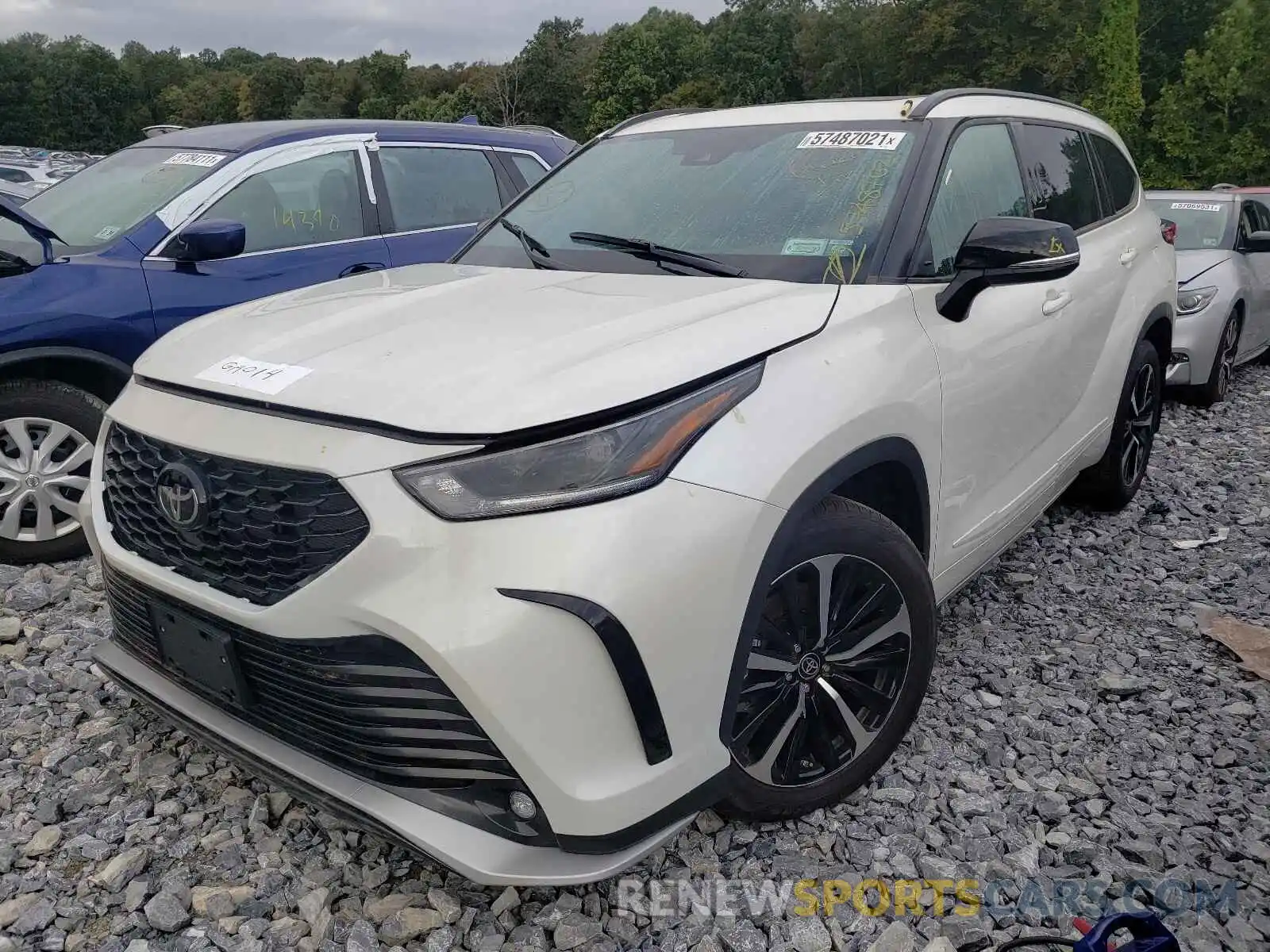 2 Photograph of a damaged car 5TDLZRBH5MS122172 TOYOTA HIGHLANDER 2021