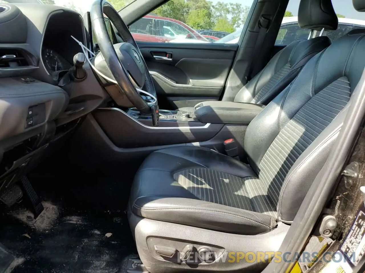 7 Photograph of a damaged car 5TDLZRBH7MS144710 TOYOTA HIGHLANDER 2021