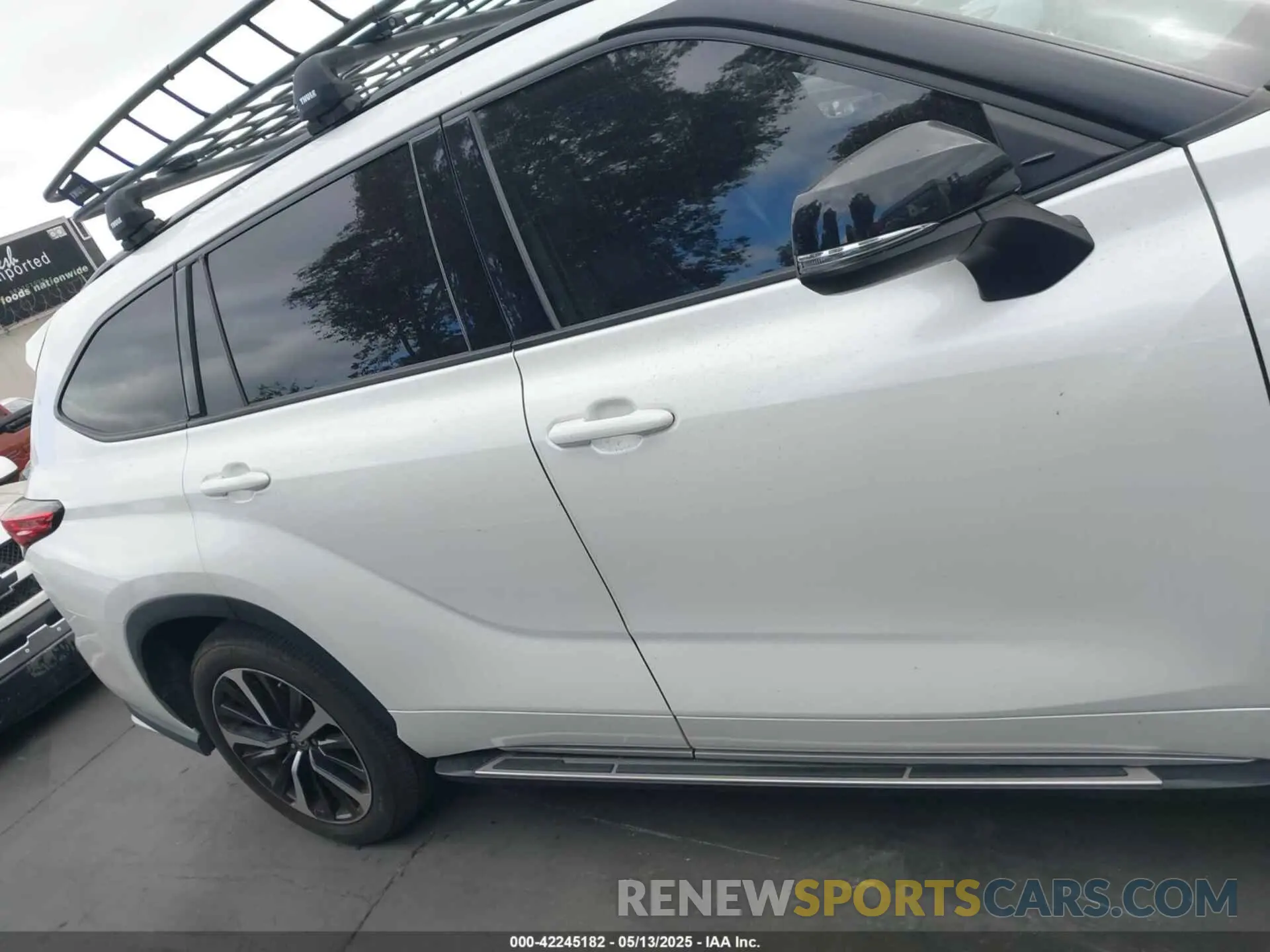 13 Photograph of a damaged car 5TDLZRBH8MS062159 TOYOTA HIGHLANDER 2021