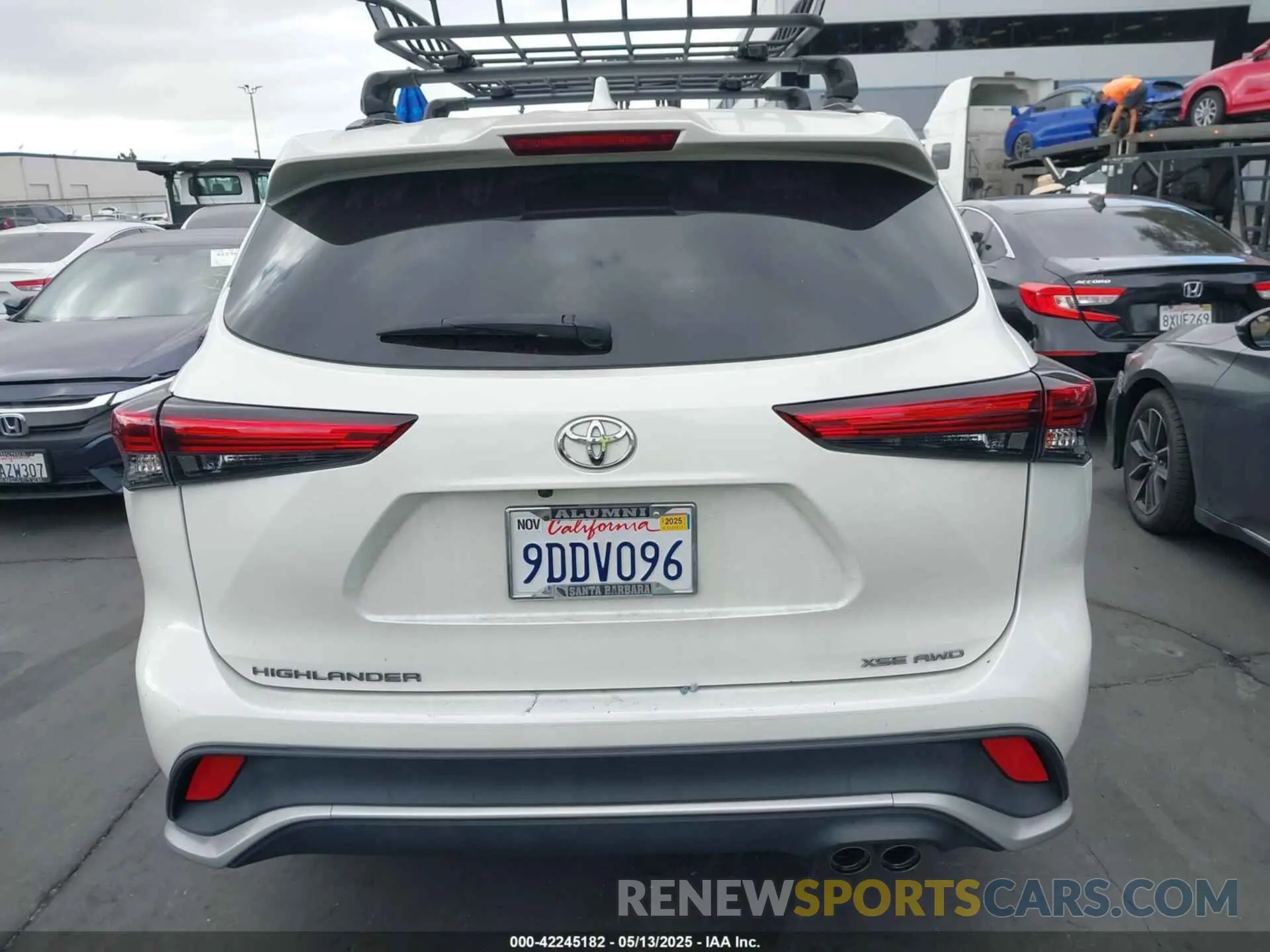 16 Photograph of a damaged car 5TDLZRBH8MS062159 TOYOTA HIGHLANDER 2021