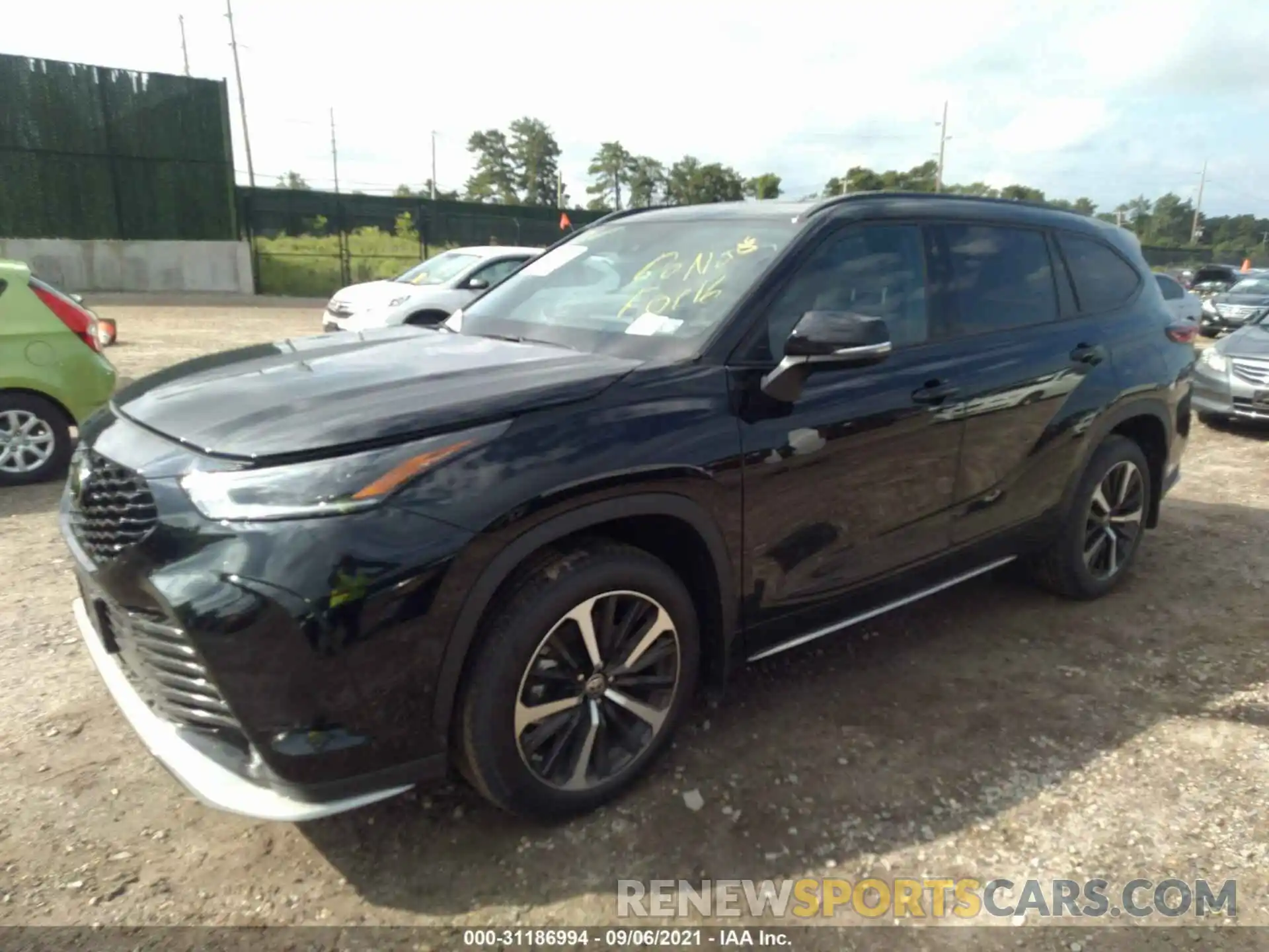 2 Photograph of a damaged car 5TDLZRBH9MS147320 TOYOTA HIGHLANDER 2021