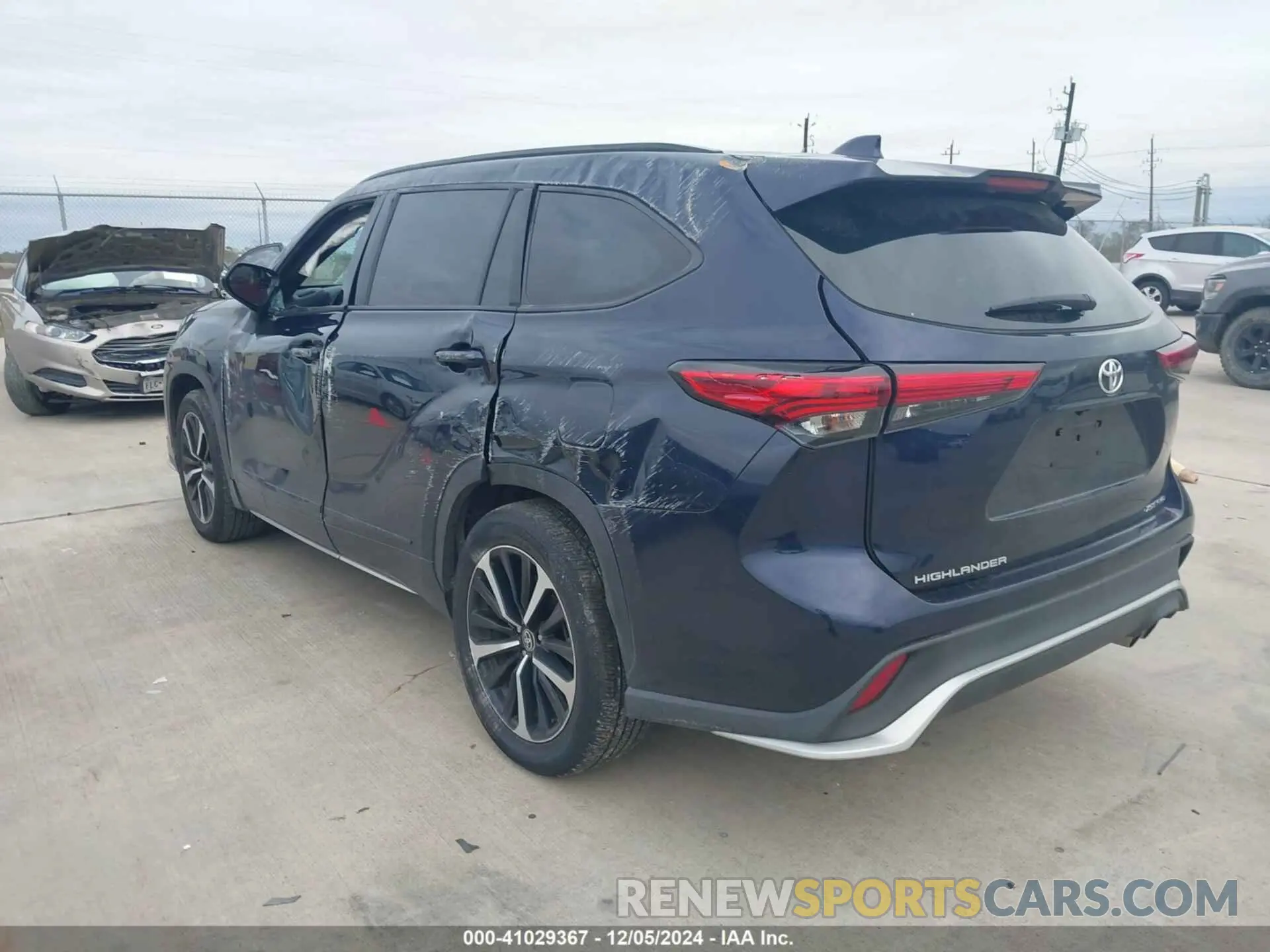 3 Photograph of a damaged car 5TDLZRBHXMS079688 TOYOTA HIGHLANDER 2021