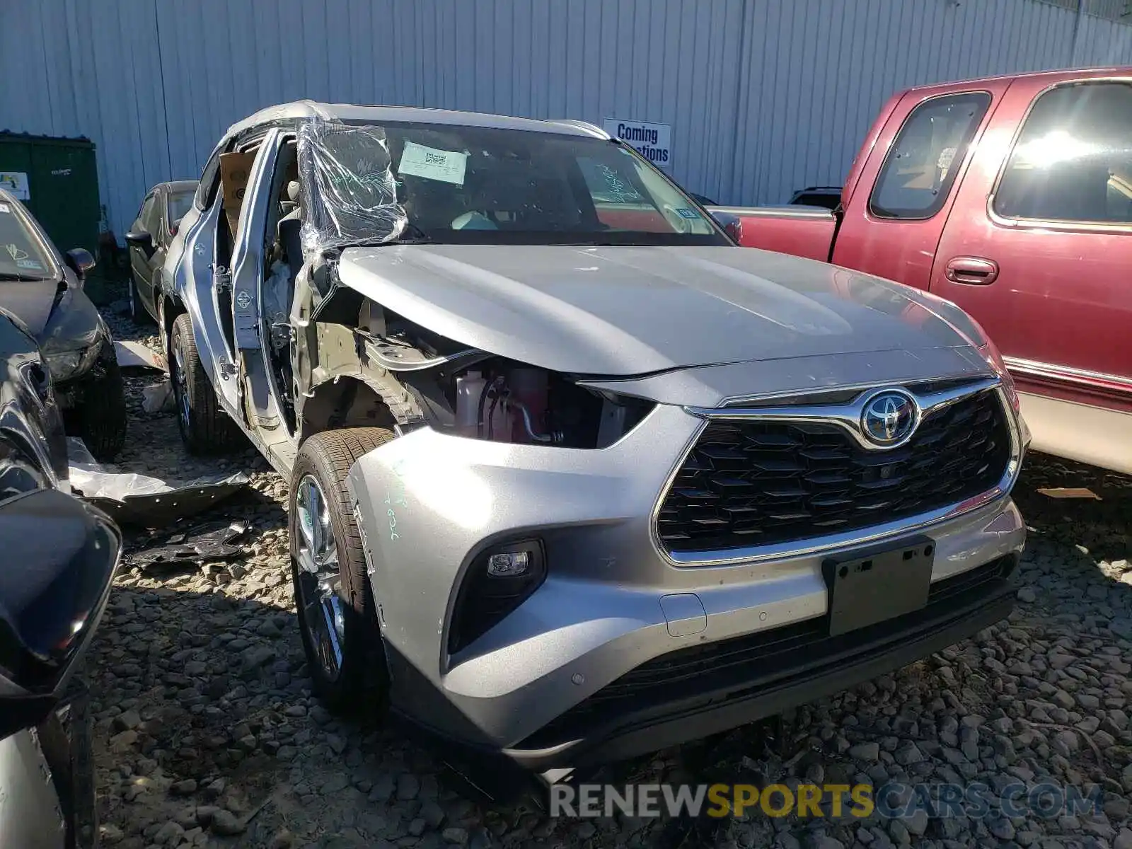 1 Photograph of a damaged car 5TDXBRCH0MS015499 TOYOTA HIGHLANDER 2021