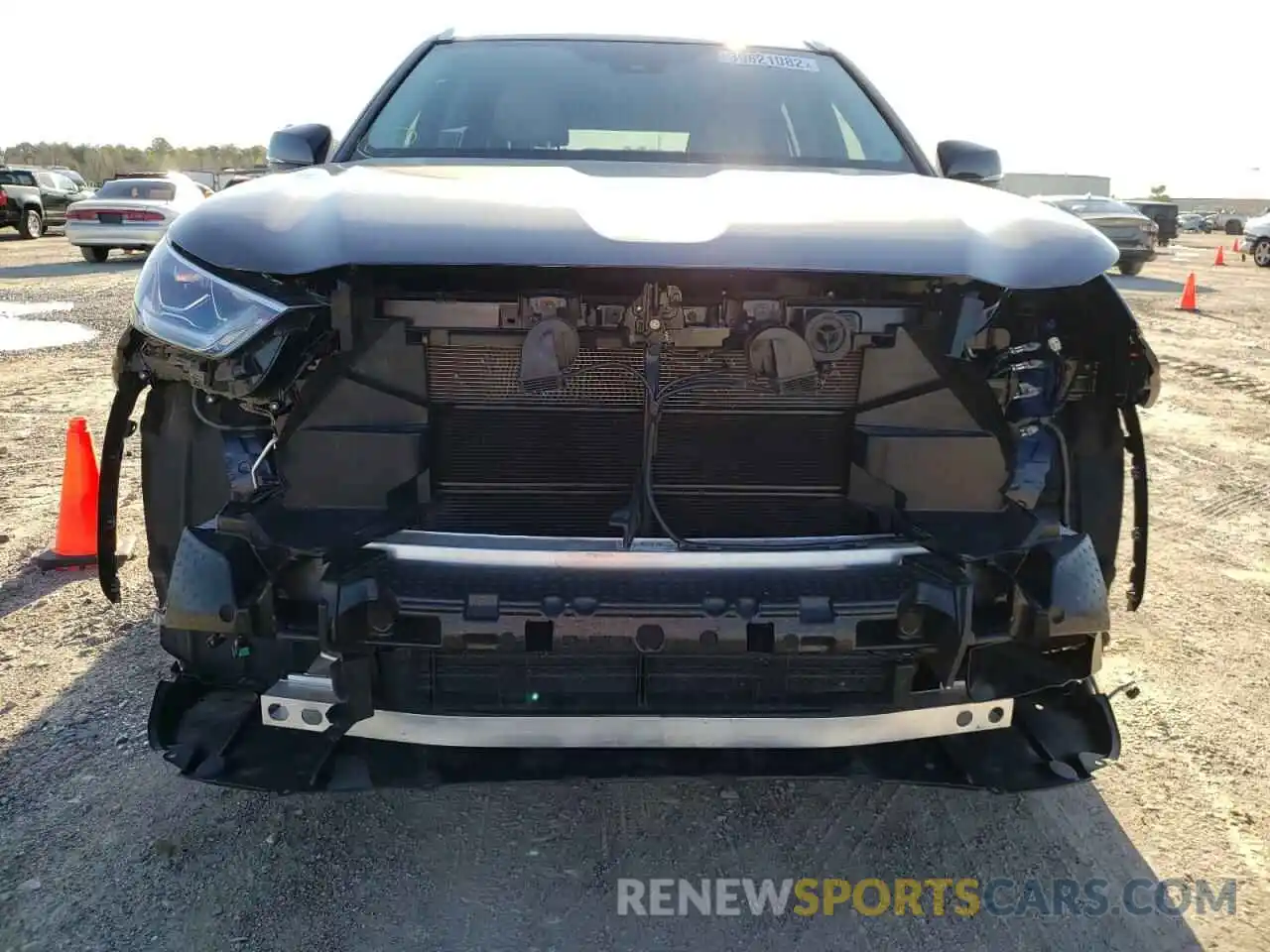 9 Photograph of a damaged car 5TDXBRCH0MS016202 TOYOTA HIGHLANDER 2021