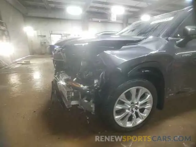 14 Photograph of a damaged car 5TDXBRCH0MS522418 TOYOTA HIGHLANDER 2021