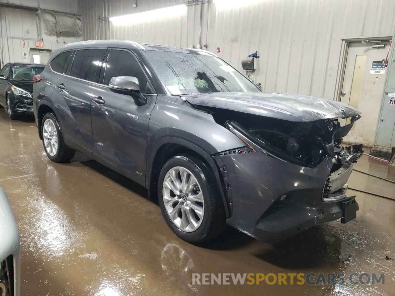 4 Photograph of a damaged car 5TDXBRCH0MS522418 TOYOTA HIGHLANDER 2021