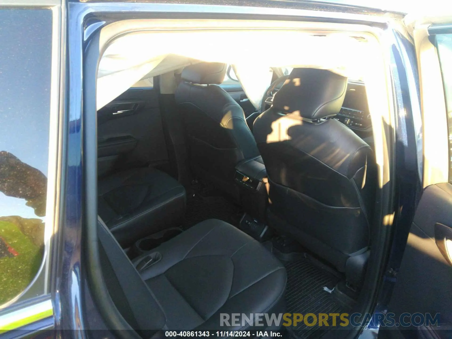 8 Photograph of a damaged car 5TDXBRCH0MS523357 TOYOTA HIGHLANDER 2021