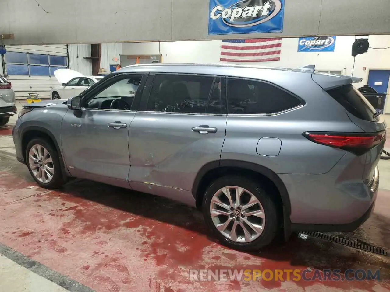 2 Photograph of a damaged car 5TDXBRCH2MS029078 TOYOTA HIGHLANDER 2021