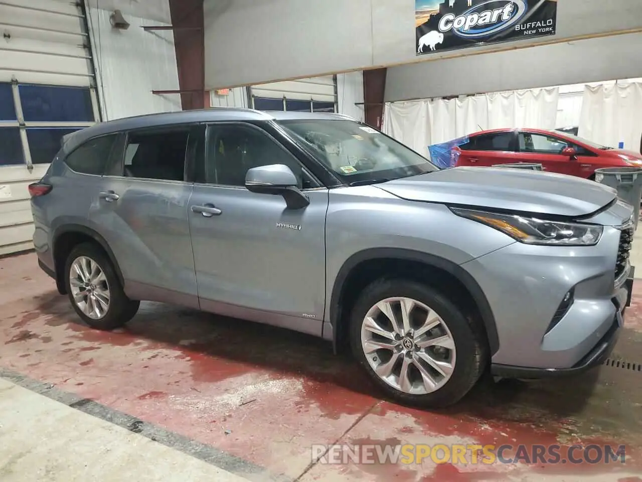 4 Photograph of a damaged car 5TDXBRCH2MS029078 TOYOTA HIGHLANDER 2021