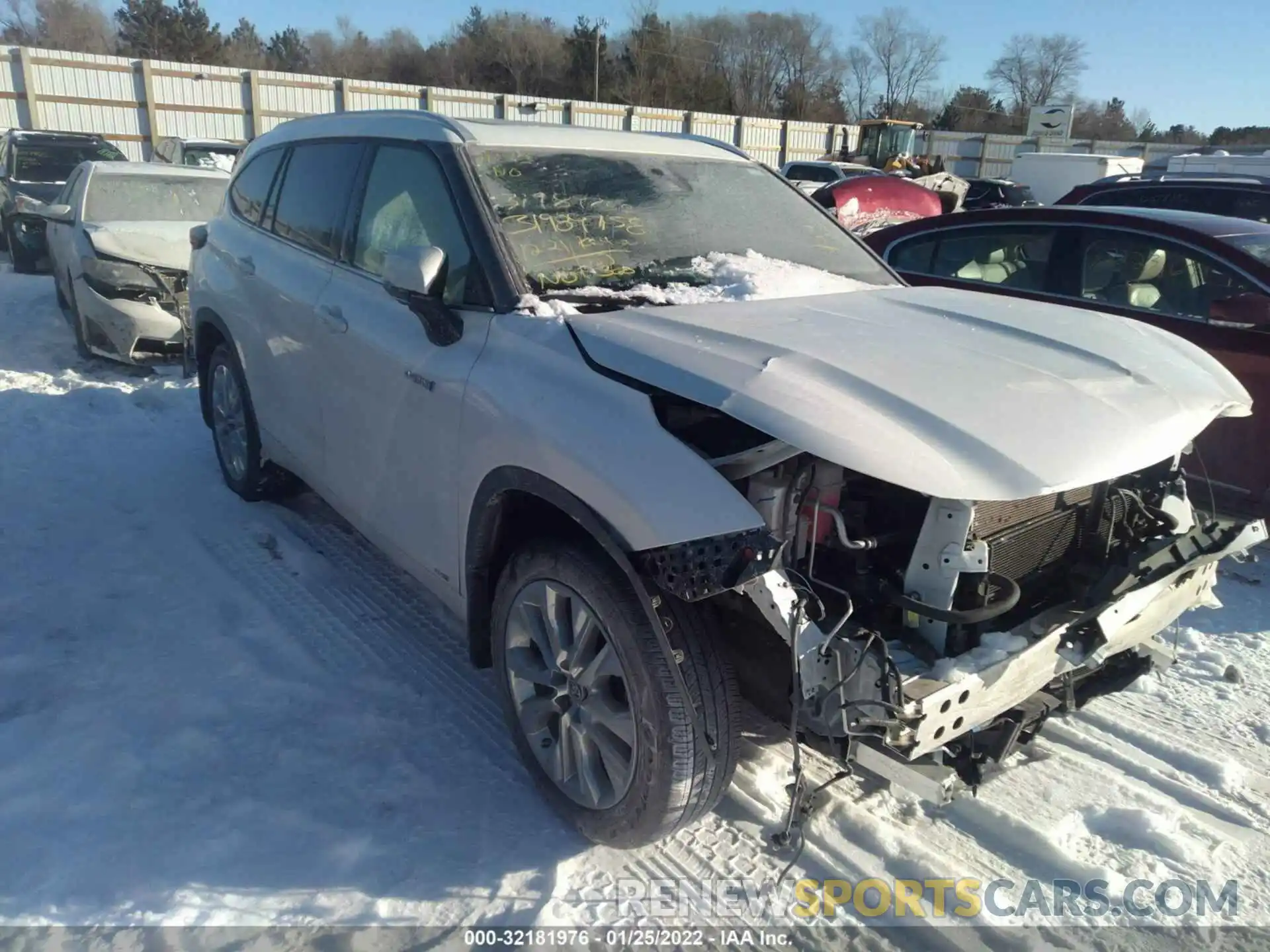 1 Photograph of a damaged car 5TDXBRCH5MS021704 TOYOTA HIGHLANDER 2021