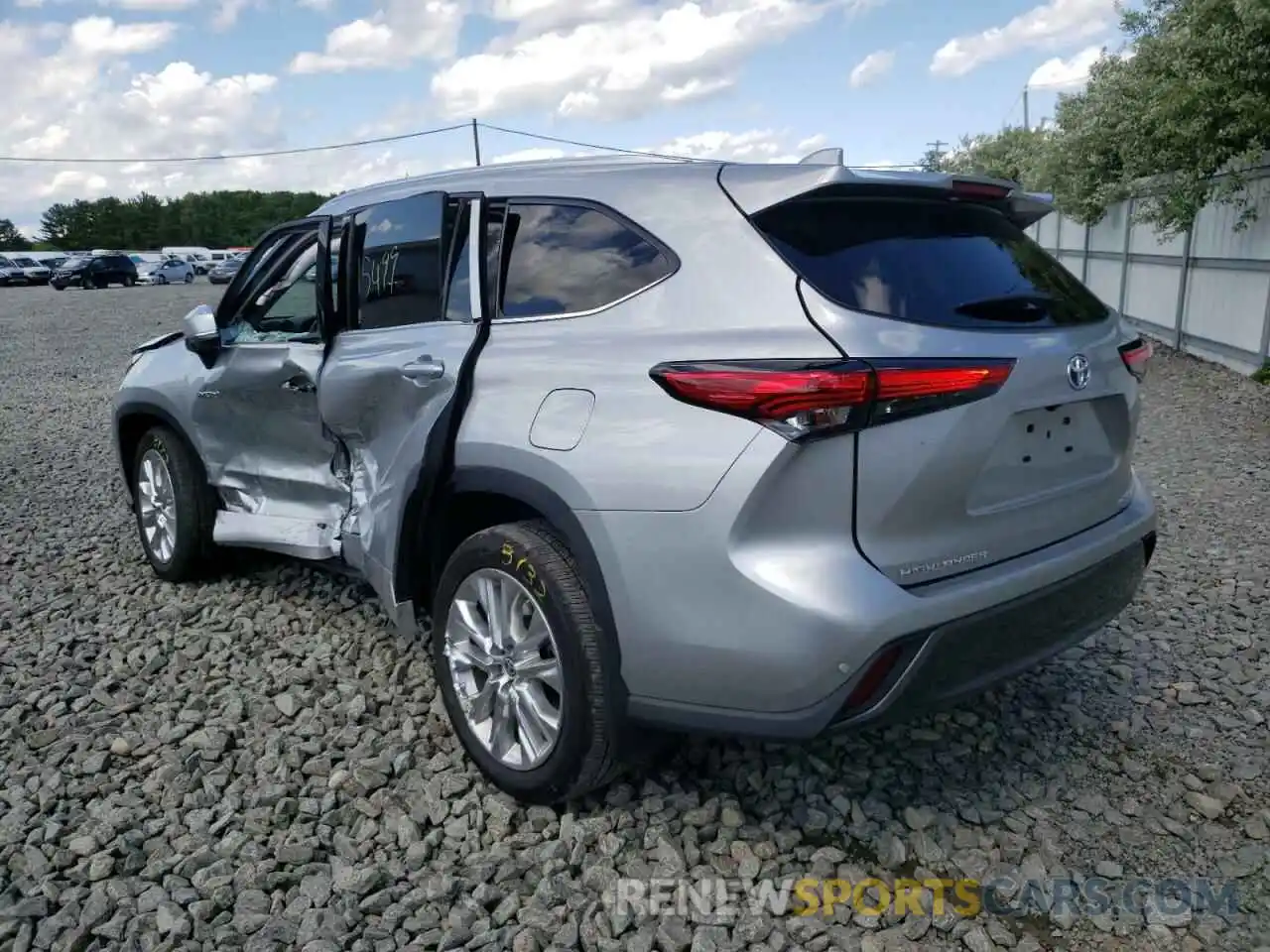 3 Photograph of a damaged car 5TDXBRCH9MS532865 TOYOTA HIGHLANDER 2021