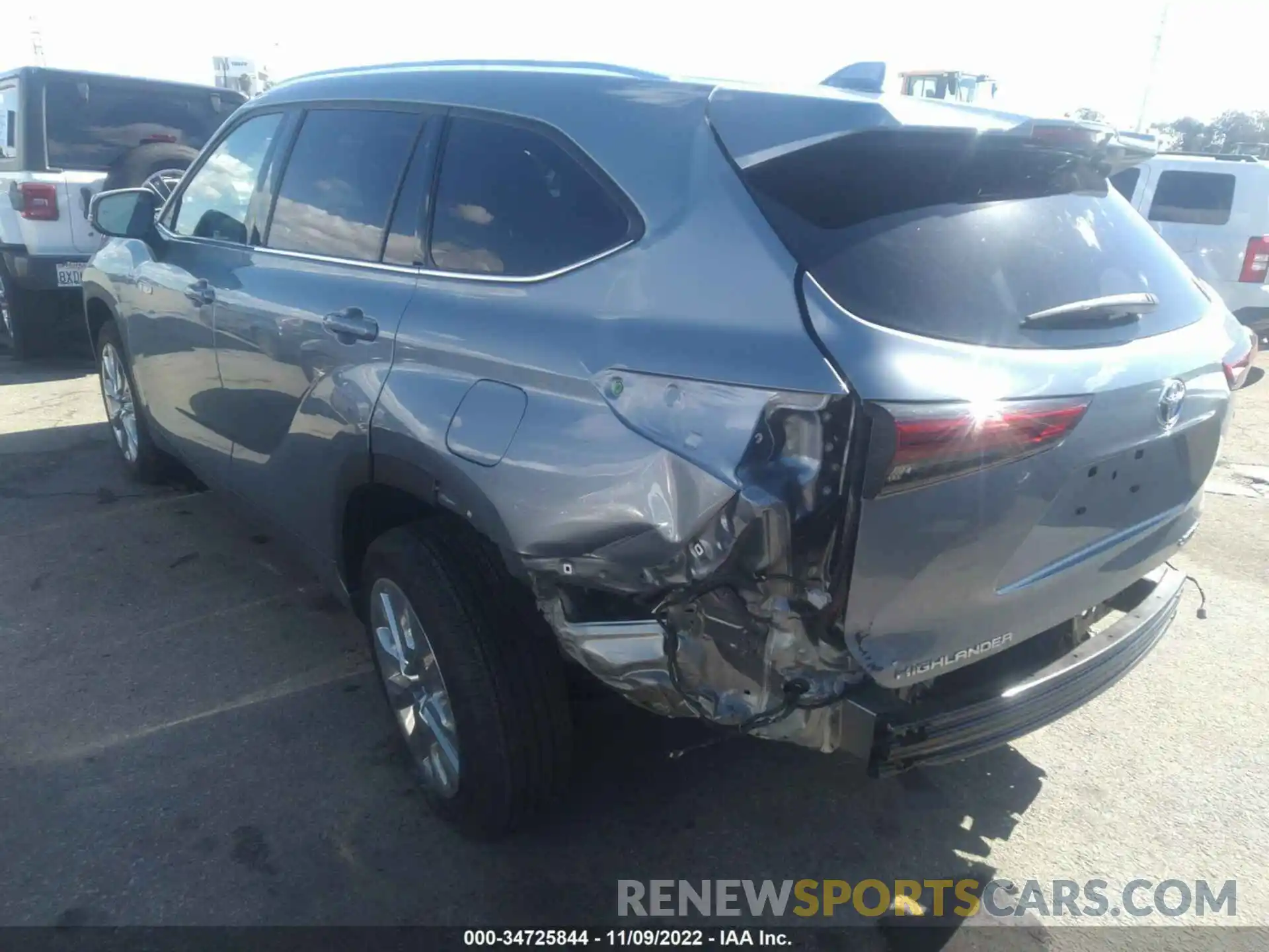 3 Photograph of a damaged car 5TDYARAH5MS006078 TOYOTA HIGHLANDER 2021