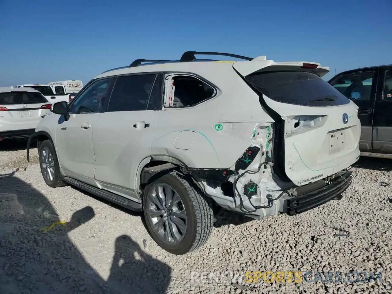 2 Photograph of a damaged car 5TDYARAH6MS505682 TOYOTA HIGHLANDER 2021