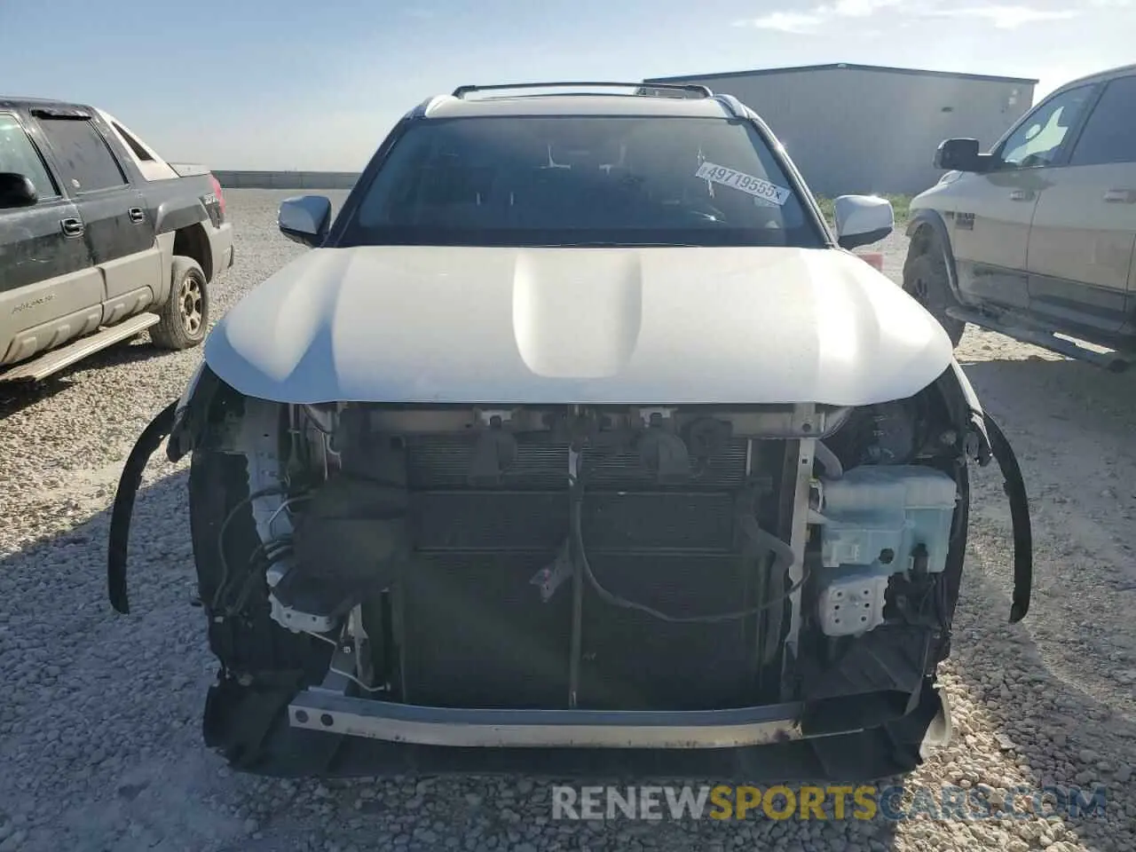 5 Photograph of a damaged car 5TDYARAH6MS505682 TOYOTA HIGHLANDER 2021