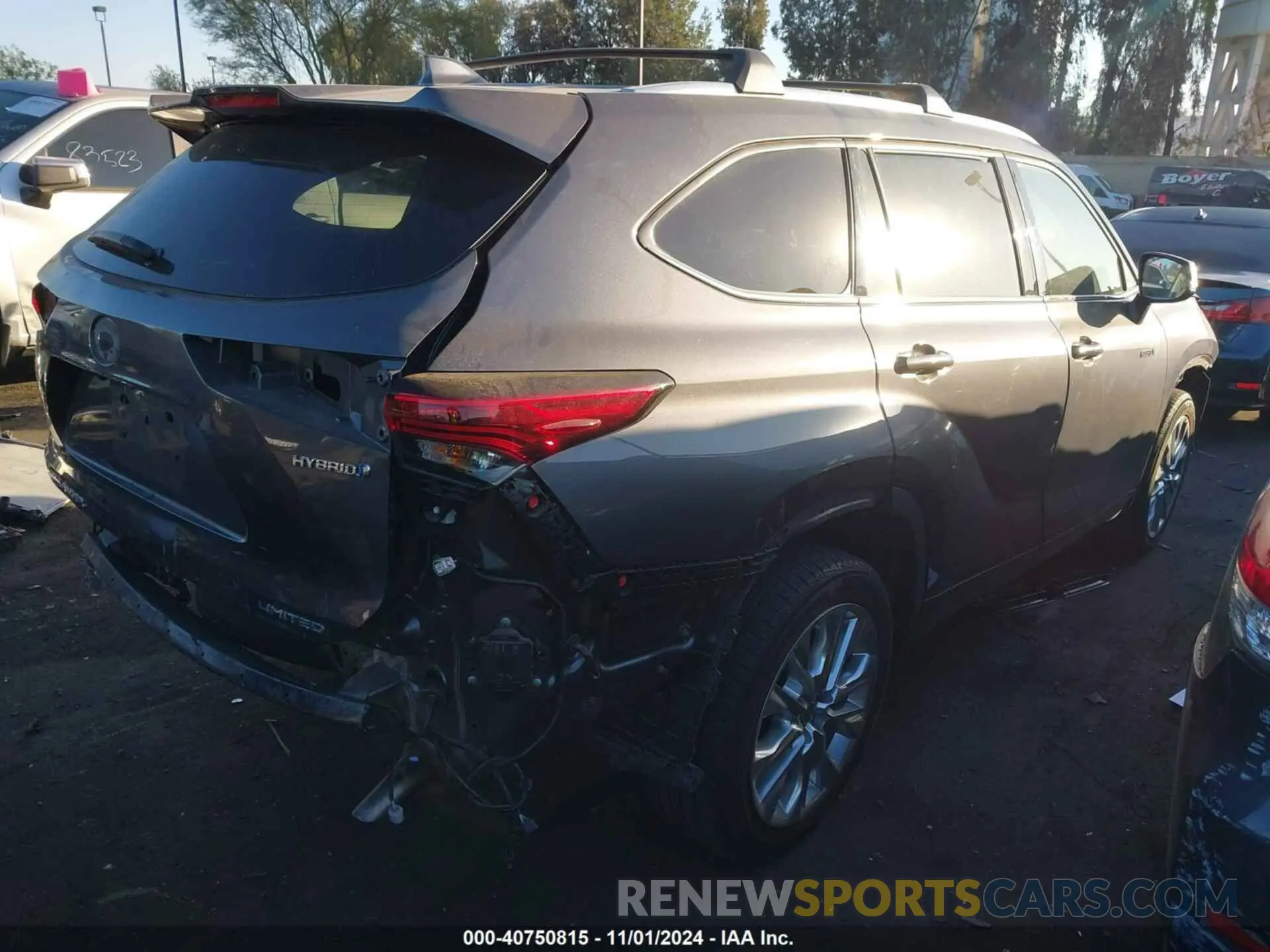 4 Photograph of a damaged car 5TDYARAH9MS007850 TOYOTA HIGHLANDER 2021
