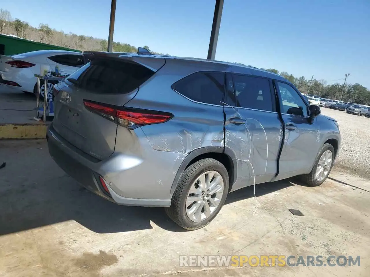 3 Photograph of a damaged car 5TDYZRAH1MS070112 TOYOTA HIGHLANDER 2021