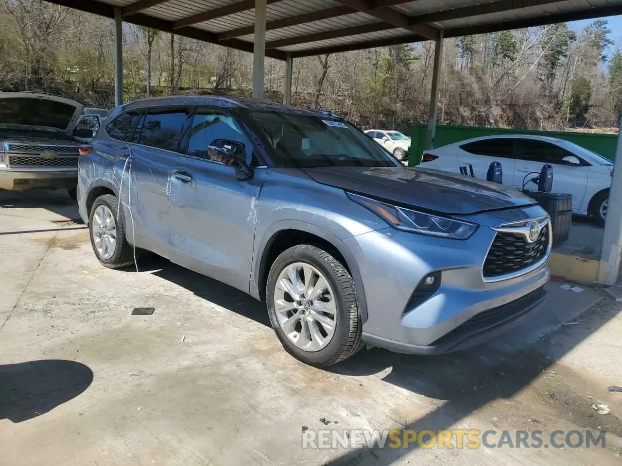 4 Photograph of a damaged car 5TDYZRAH1MS070112 TOYOTA HIGHLANDER 2021