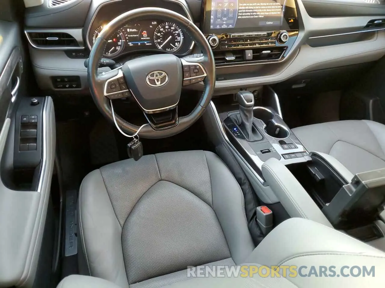 8 Photograph of a damaged car 5TDYZRAH3MS067227 TOYOTA HIGHLANDER 2021