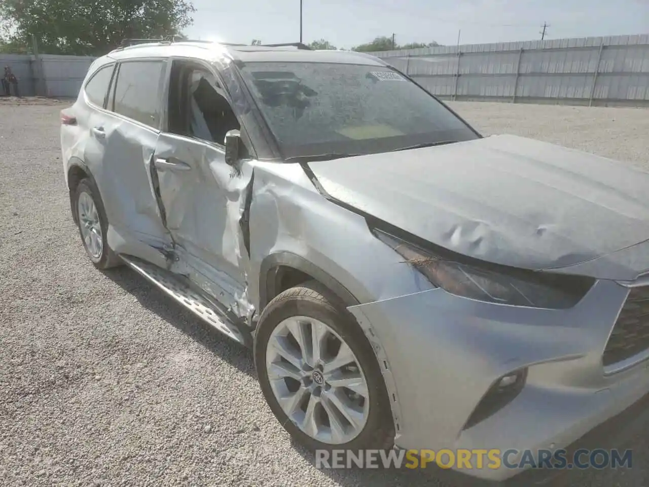 9 Photograph of a damaged car 5TDYZRAH3MS535215 TOYOTA HIGHLANDER 2021