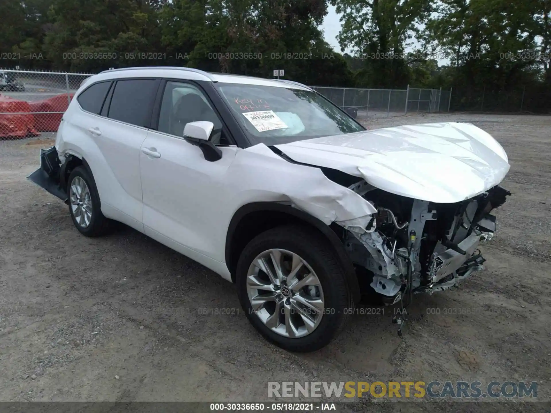 1 Photograph of a damaged car 5TDYZRAH5MS058013 TOYOTA HIGHLANDER 2021