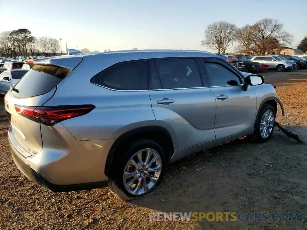 3 Photograph of a damaged car 5TDYZRAH5MS064541 TOYOTA HIGHLANDER 2021