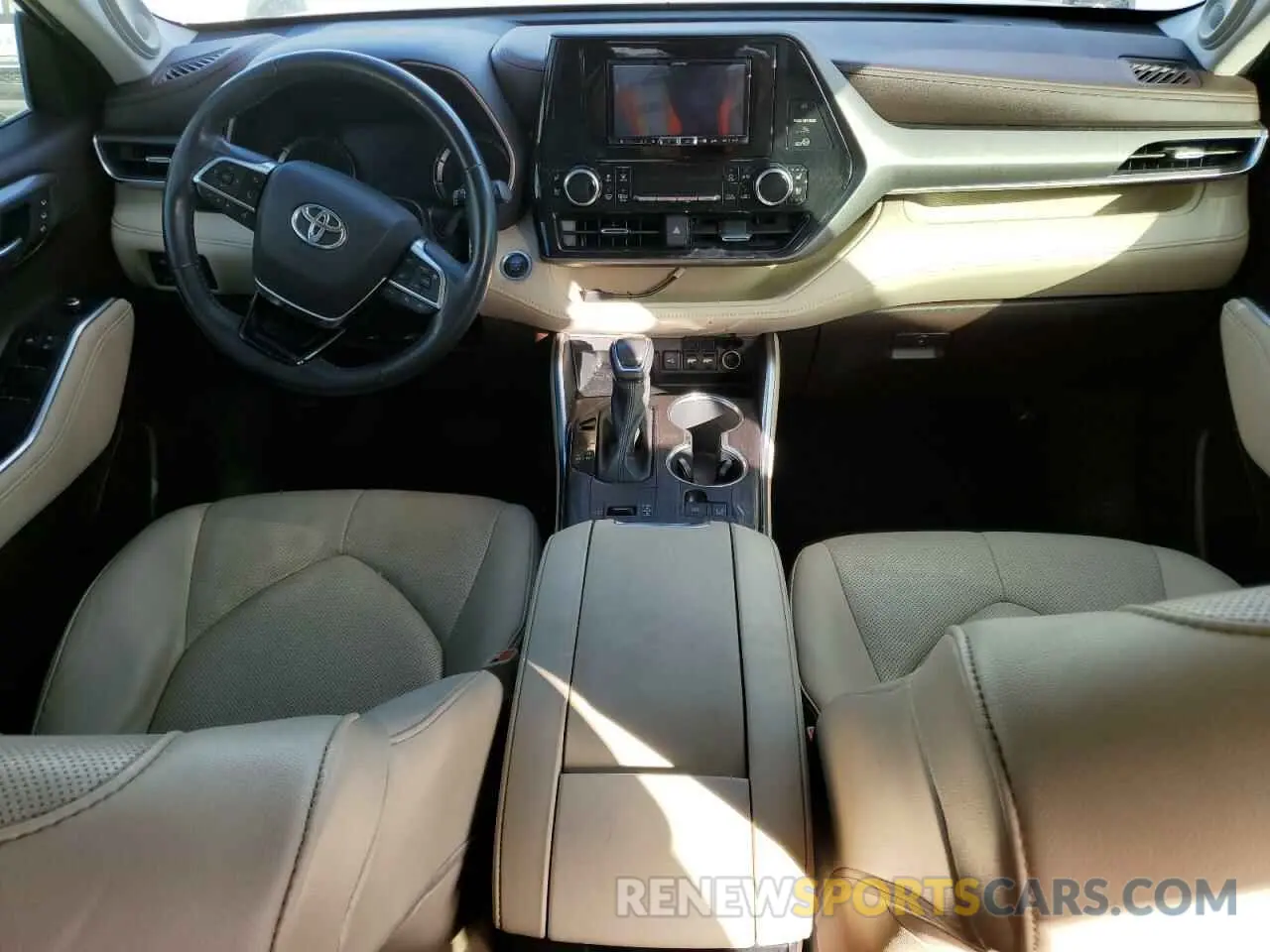 8 Photograph of a damaged car 5TDYZRAH7MS037468 TOYOTA HIGHLANDER 2021