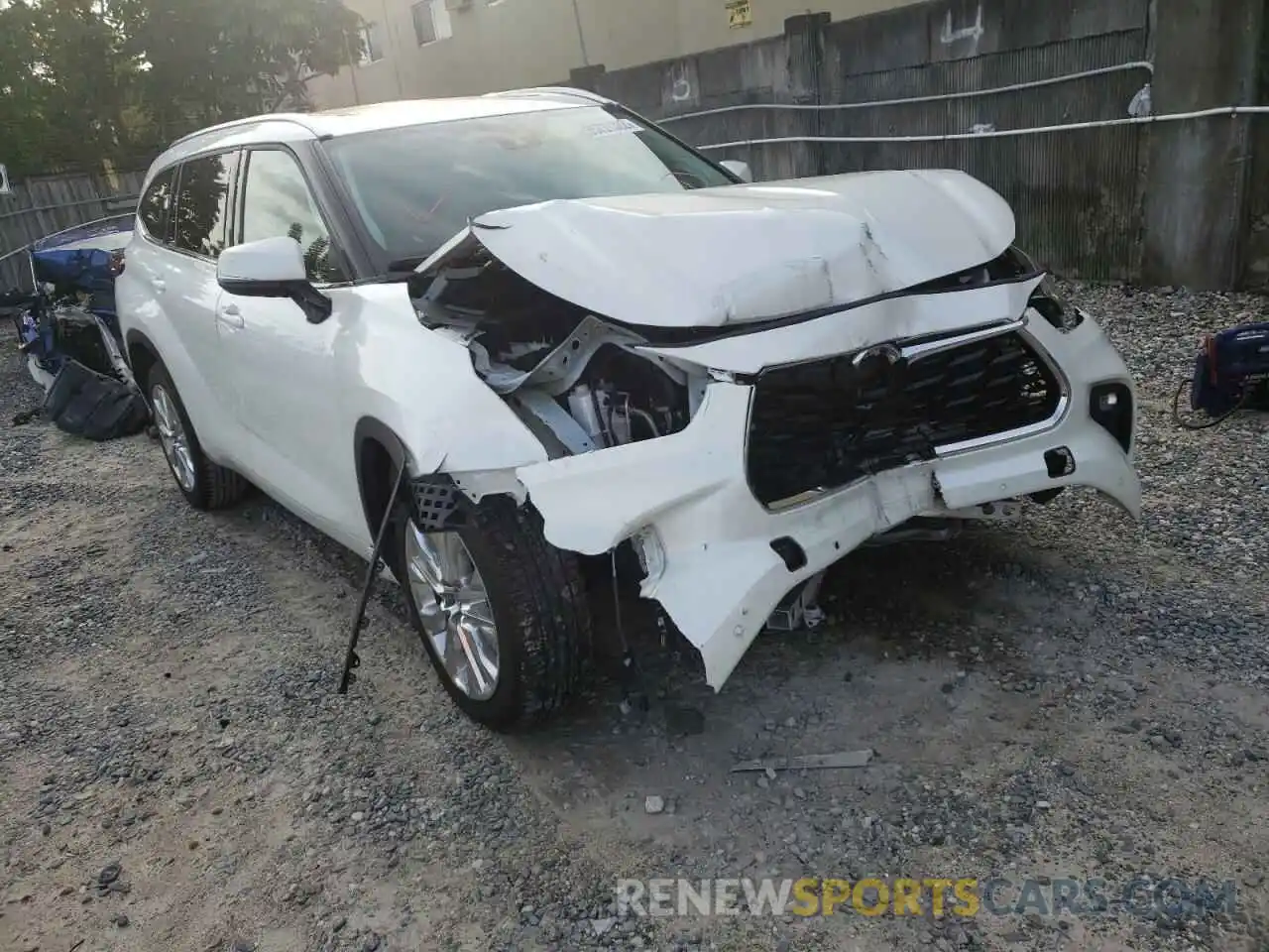 1 Photograph of a damaged car 5TDYZRAH7MS039334 TOYOTA HIGHLANDER 2021